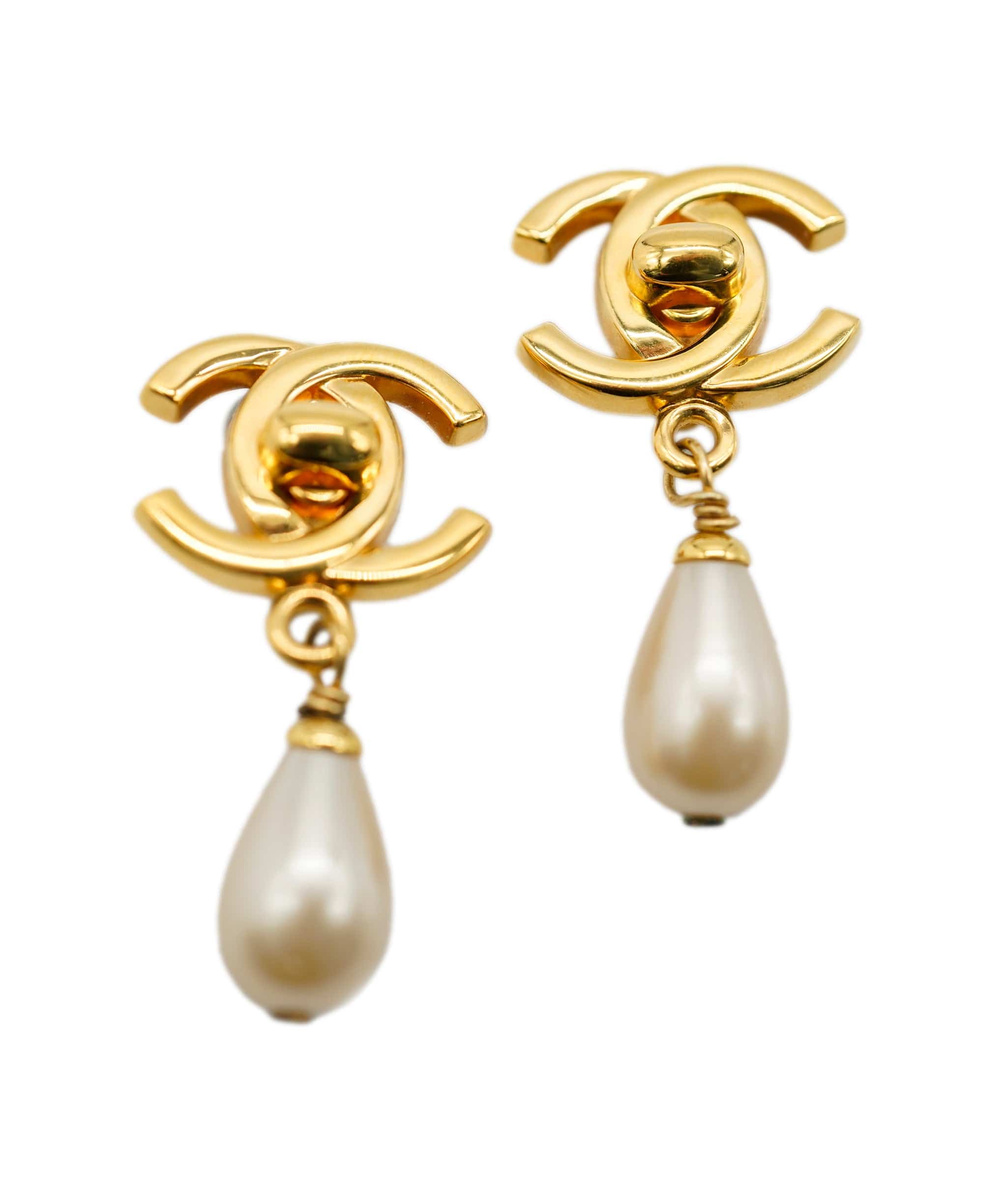 Chanel CC Turnlock Pearl Dangle Earrings ASL7582