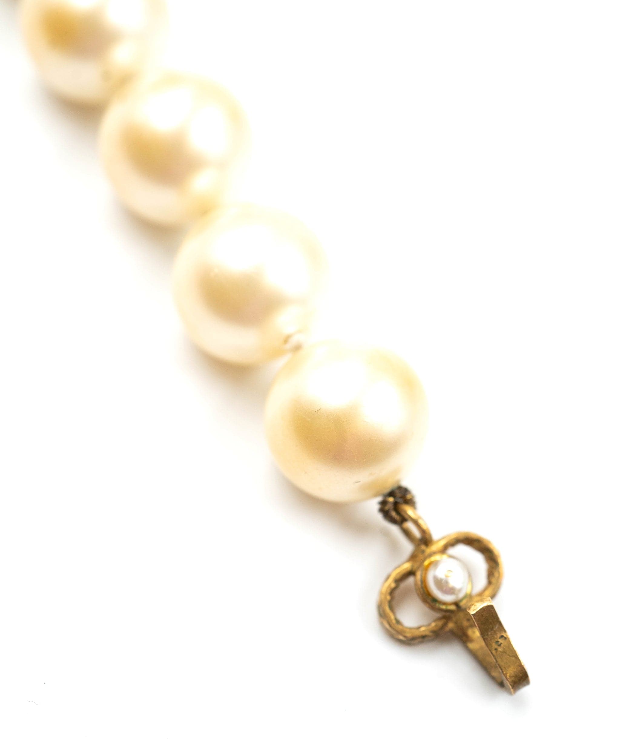 Chanel Chanel 1983 Pearl Necklace - AGL1663