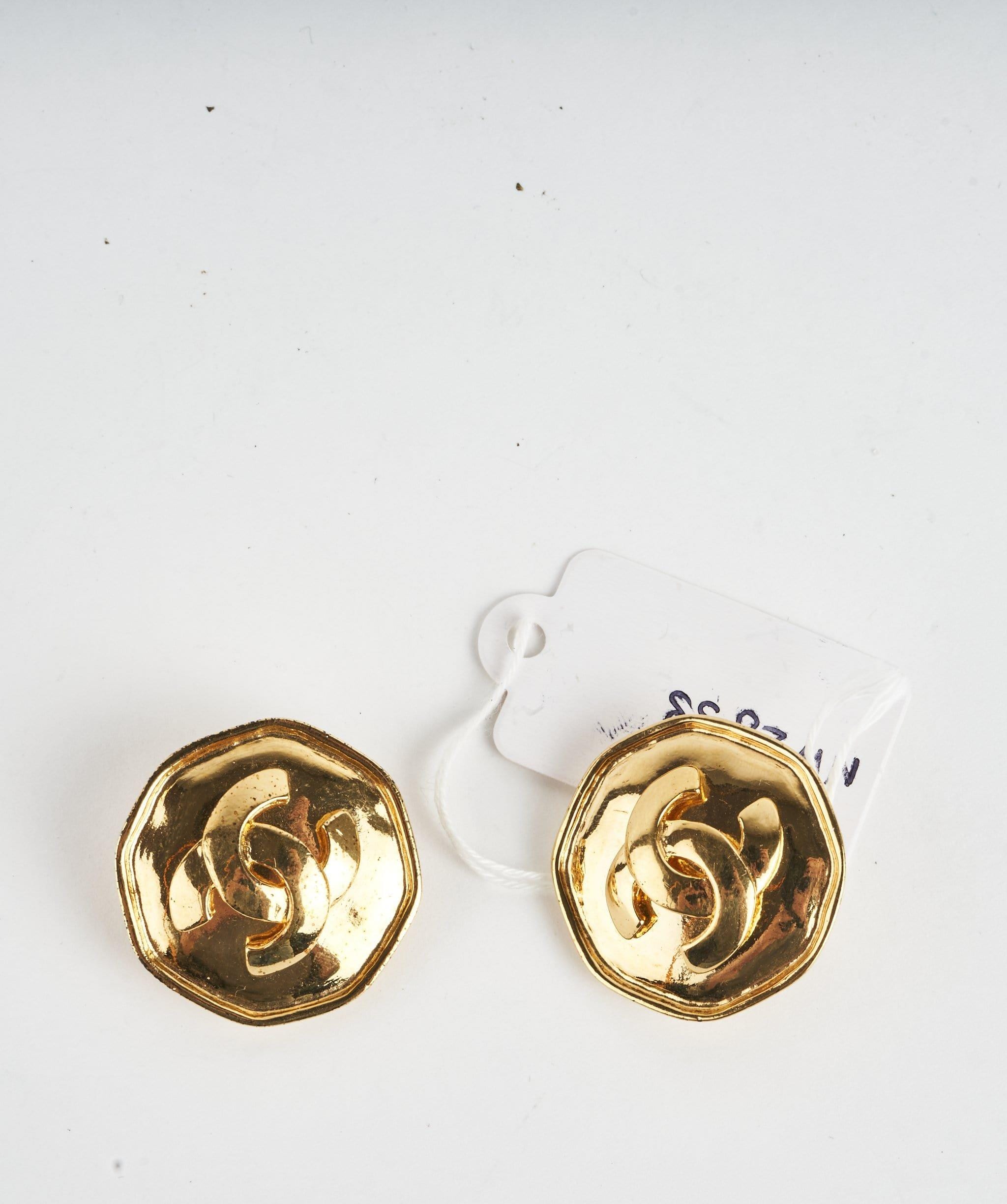 Chanel Chanel 1995 CC Hexagon Clip on Earrings