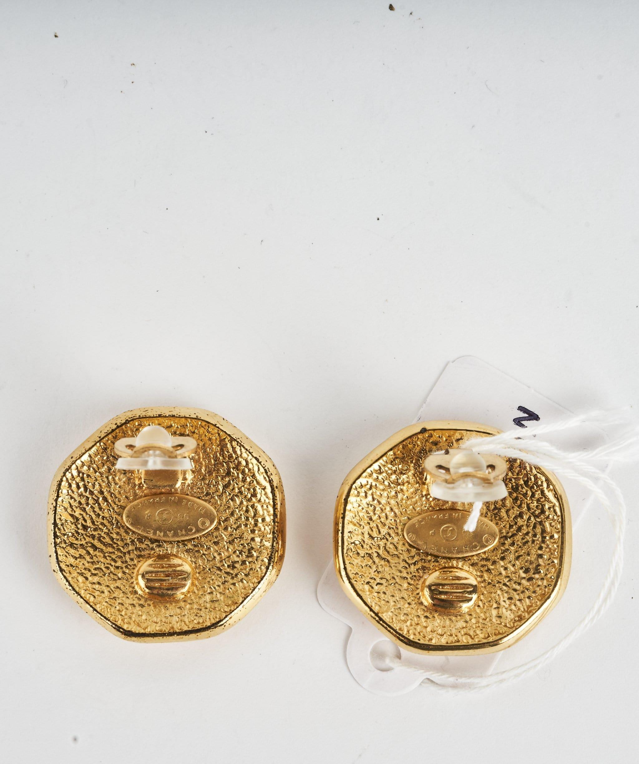 Chanel Chanel 1995 CC Hexagon Clip on Earrings