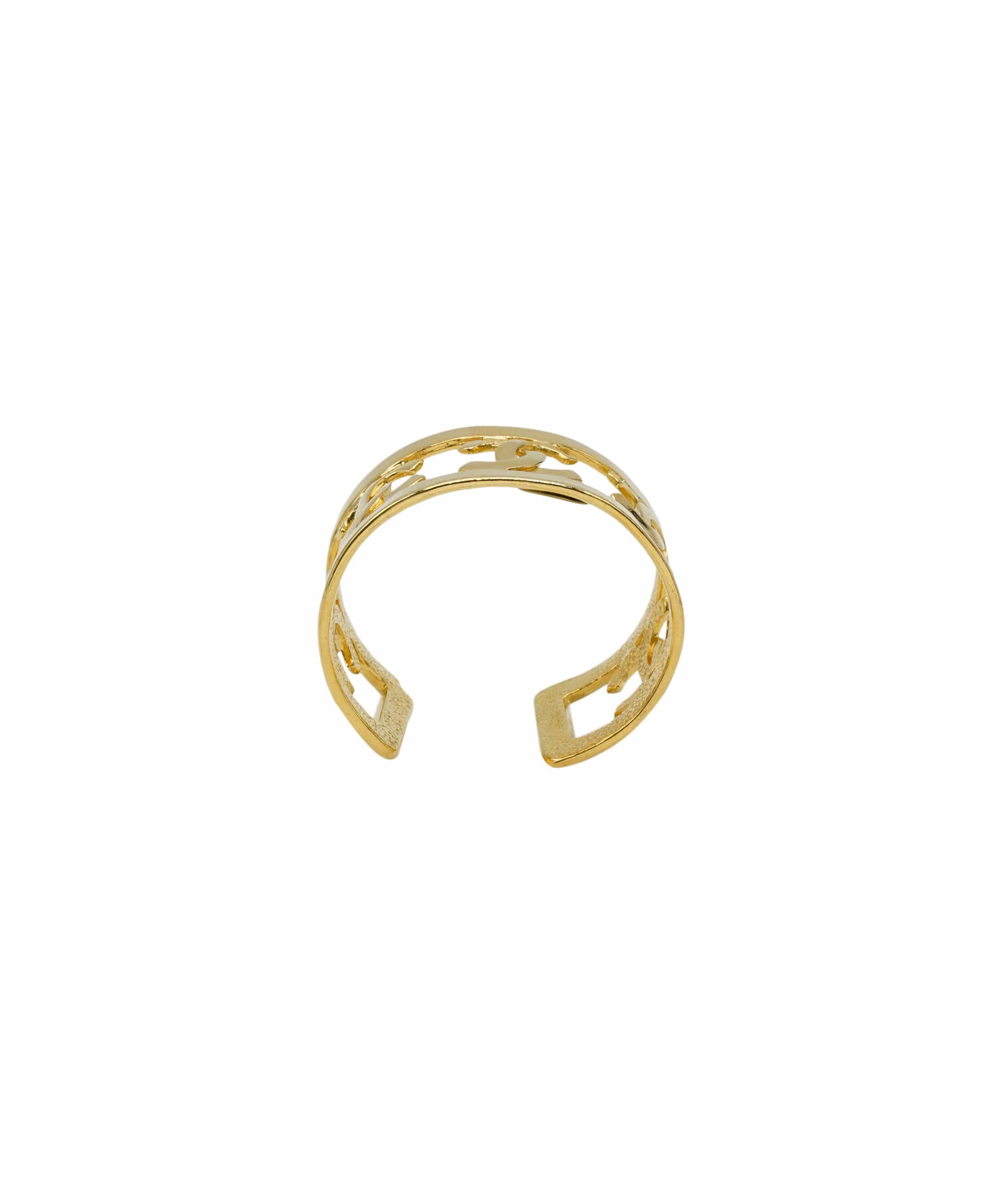 Chanel Chanel 5 CC logo bangle AWL4436