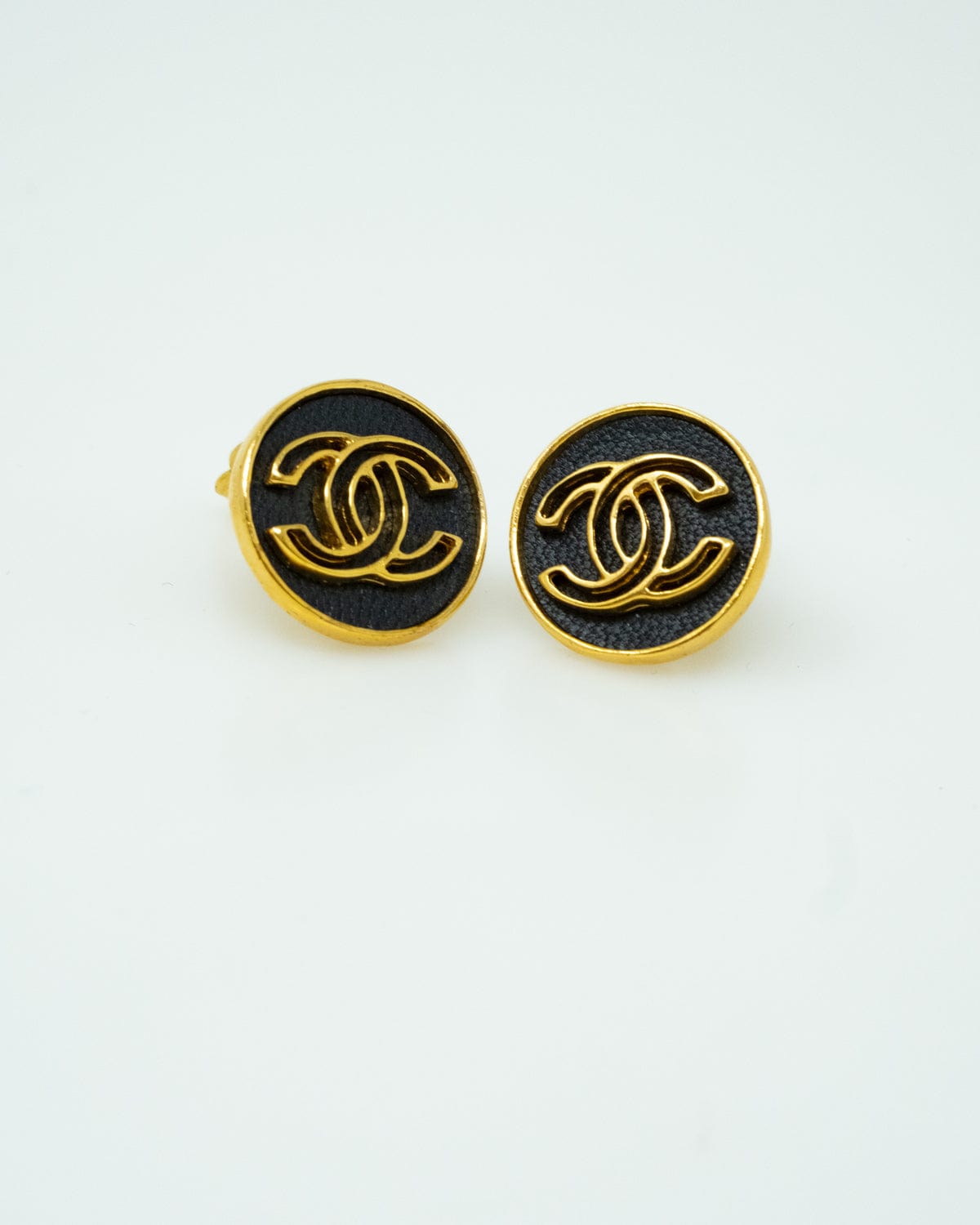 Chanel Chanel black border earrings - ASL2193