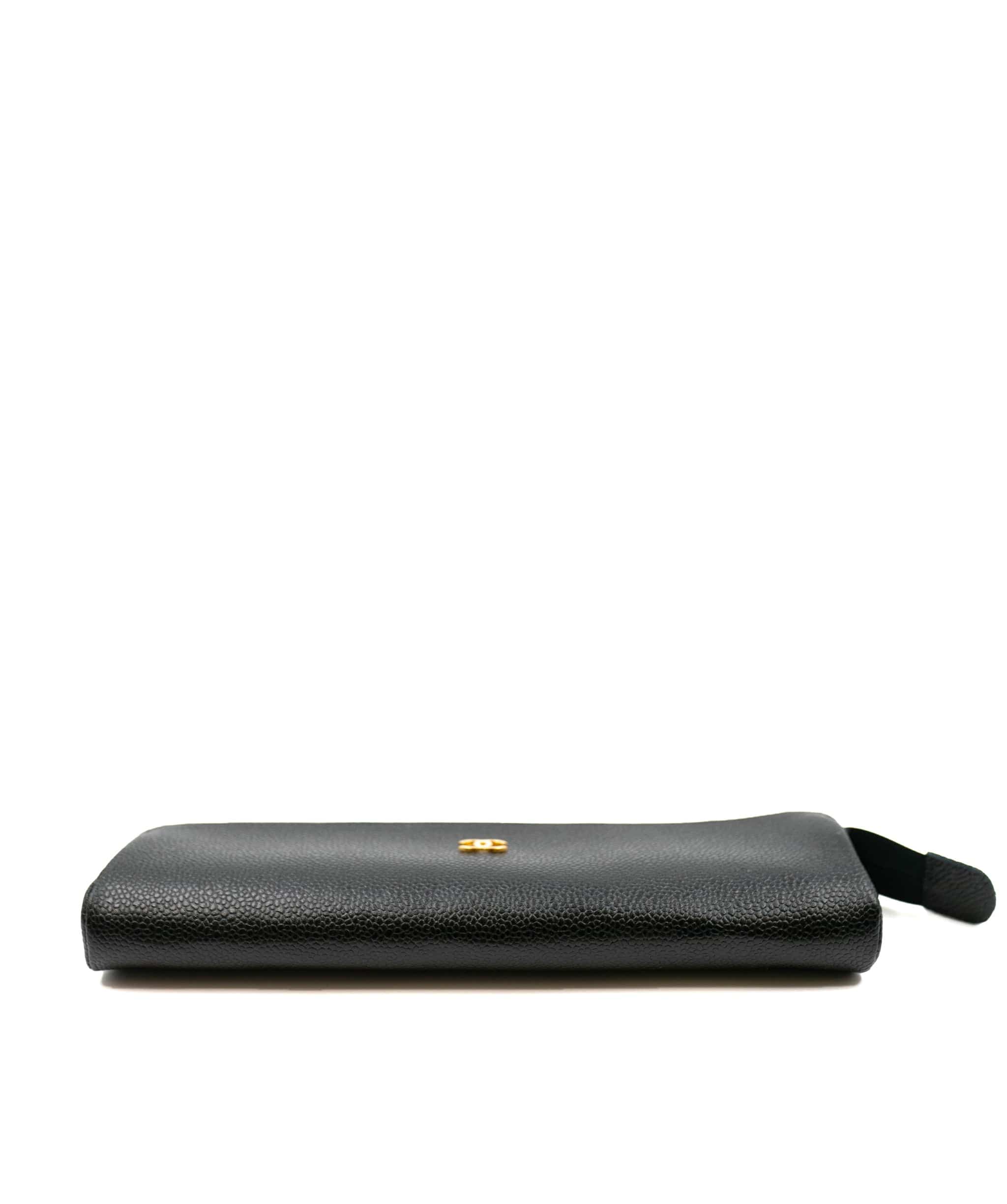 Chanel Chanel black caviar pencil holder, serial 5165604 - AEC1029