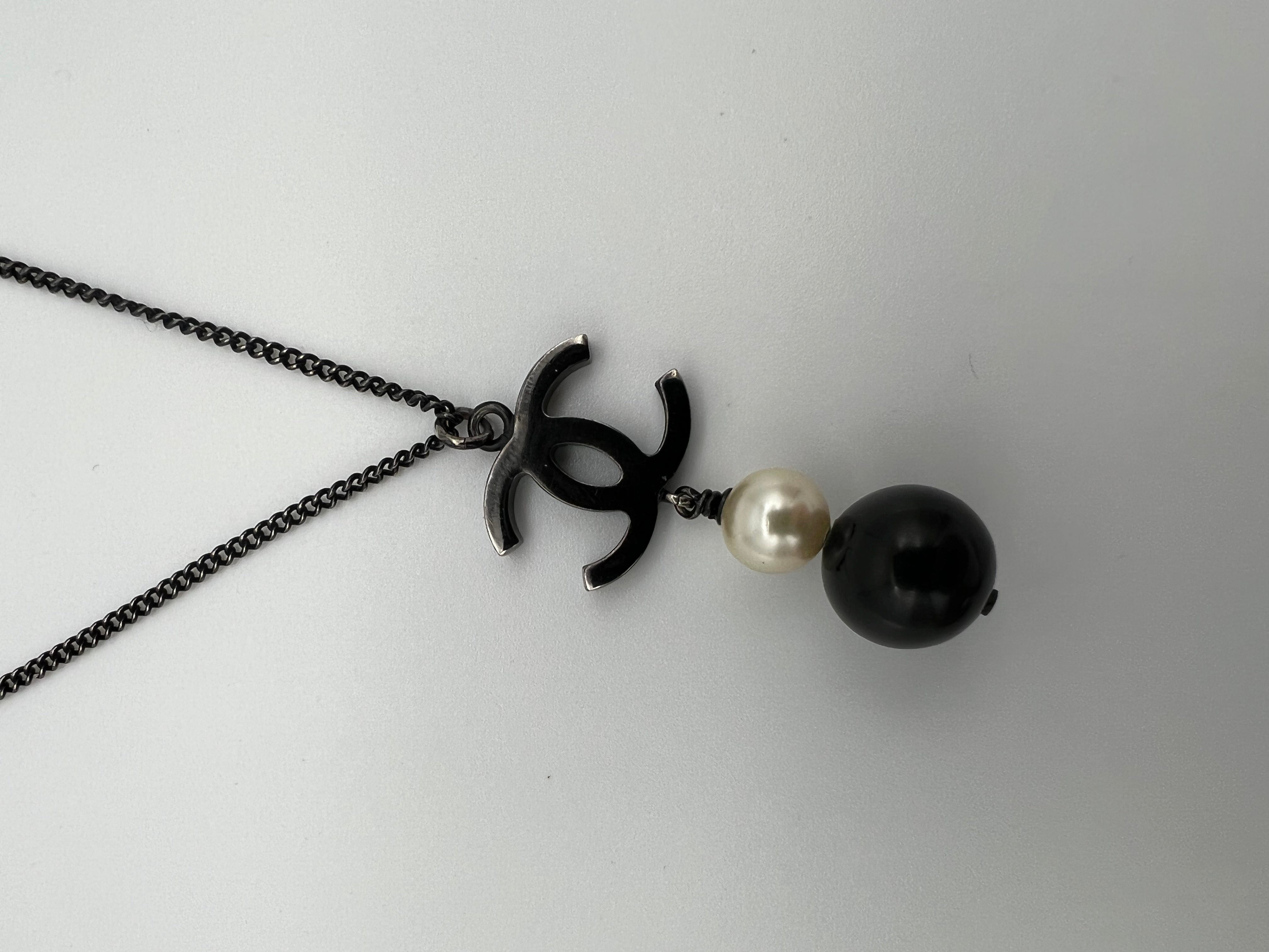 Chanel Chanel Black Necklace with Pearl Accent ASL4203