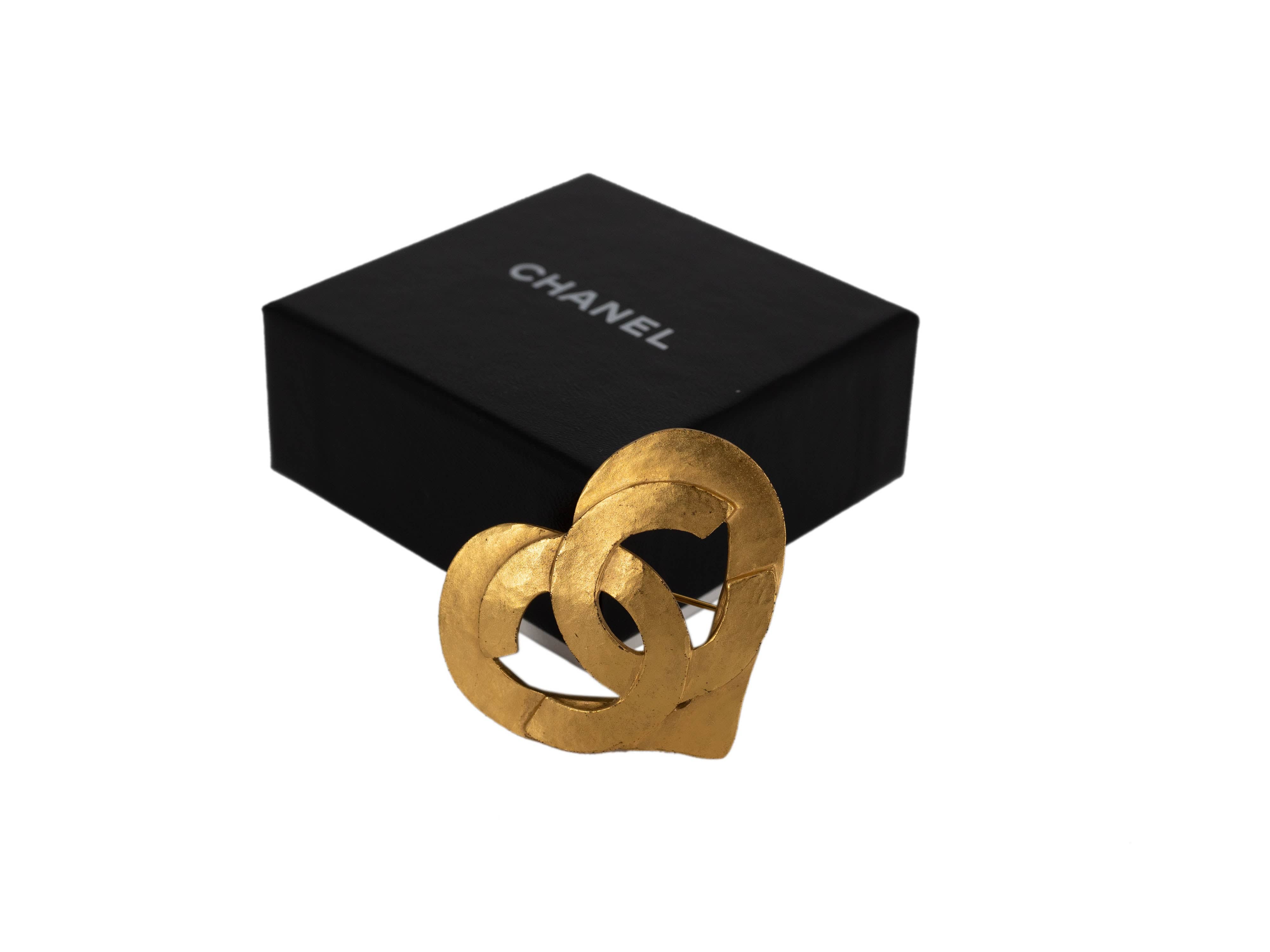 Chanel Chanel Brushed Gold Heart Brooch ASL2909