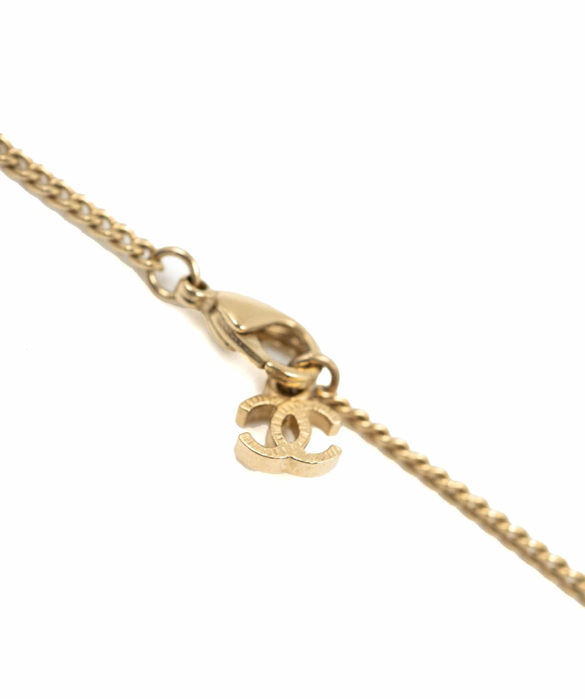 Chanel Chanel Camellia flower motif necklace - AWL3757