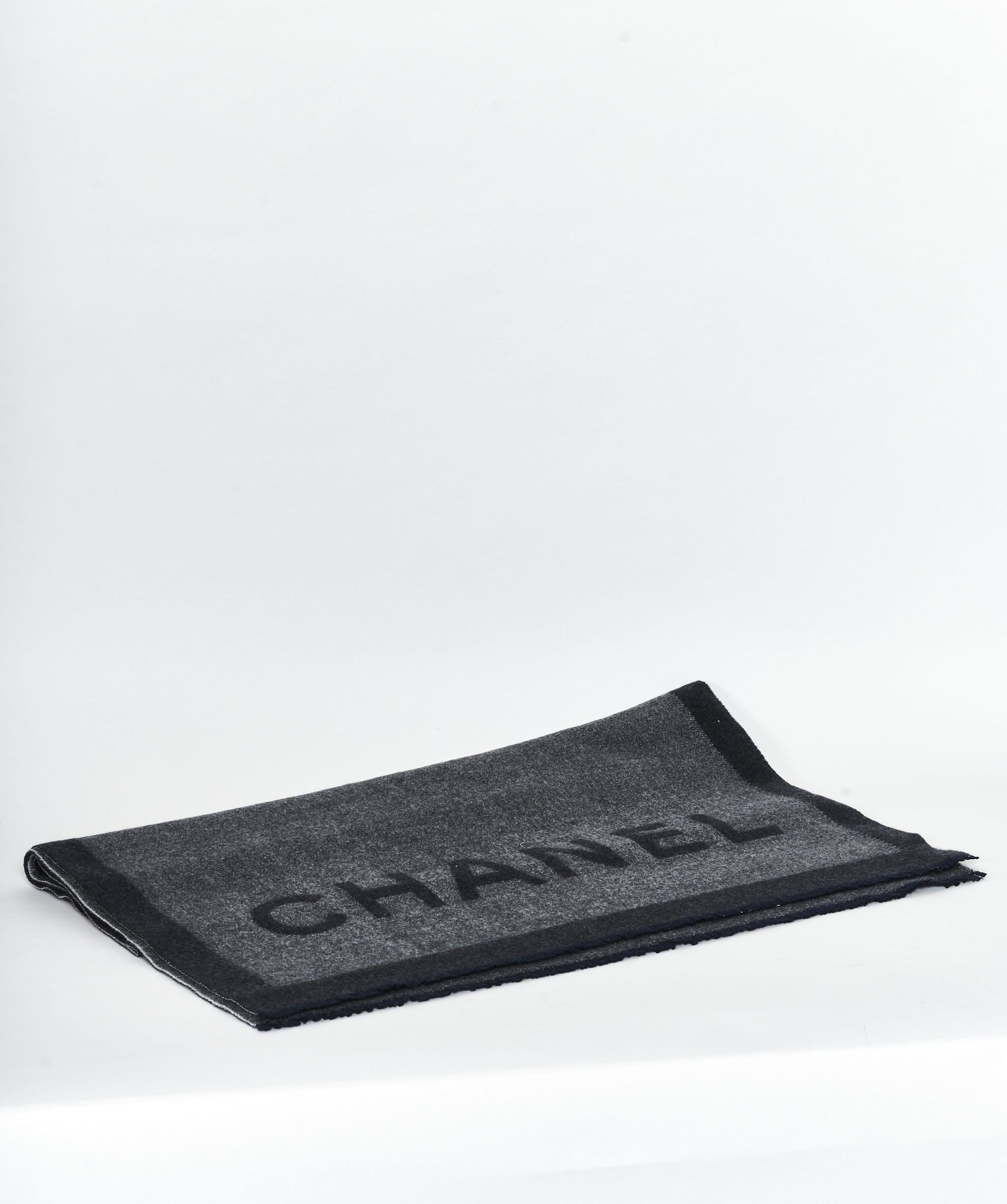 Chanel Chanel Cashmere Navy CC Scarf