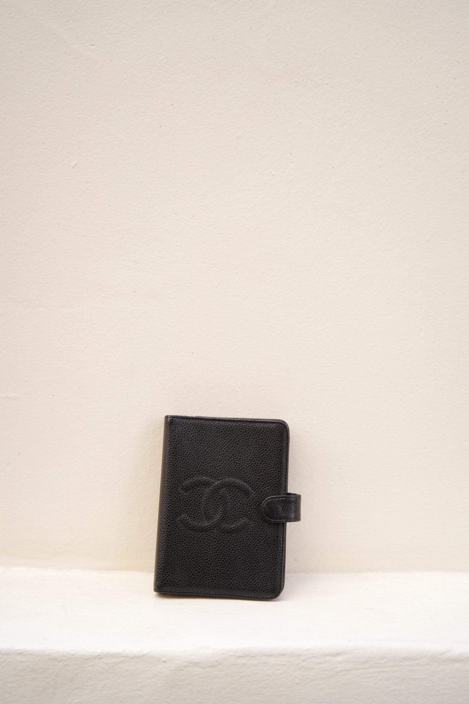 Chanel Chanel Caviar Leather Notebook Cover - AWL1900