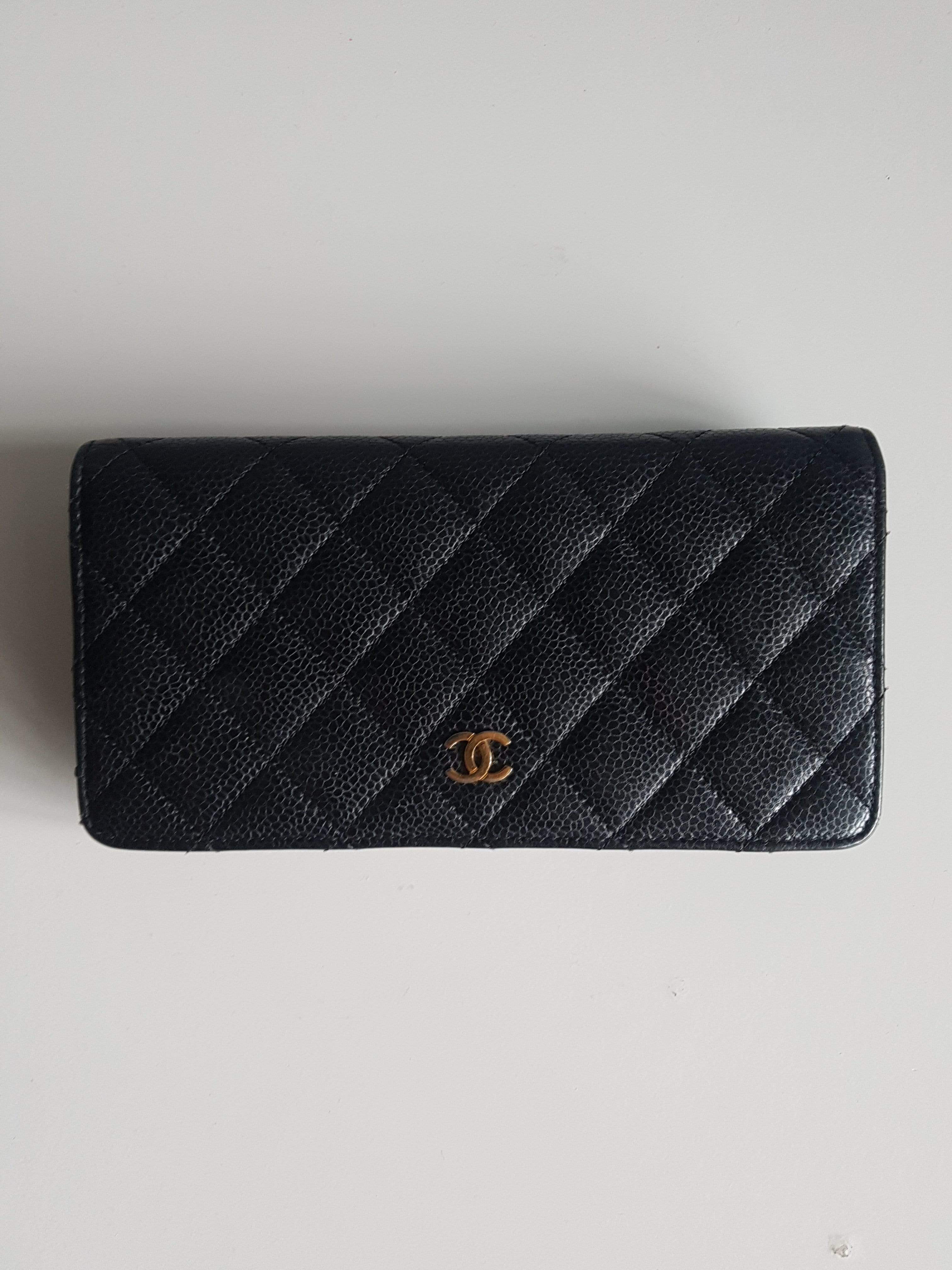 Chanel Chanel Caviar skin Long Wallet