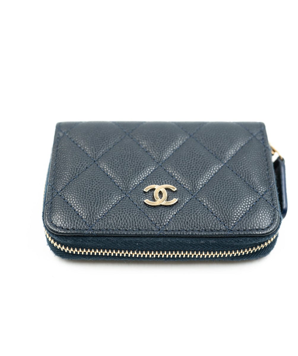 Chanel Chanel caviar skin zip purse - AWL3819