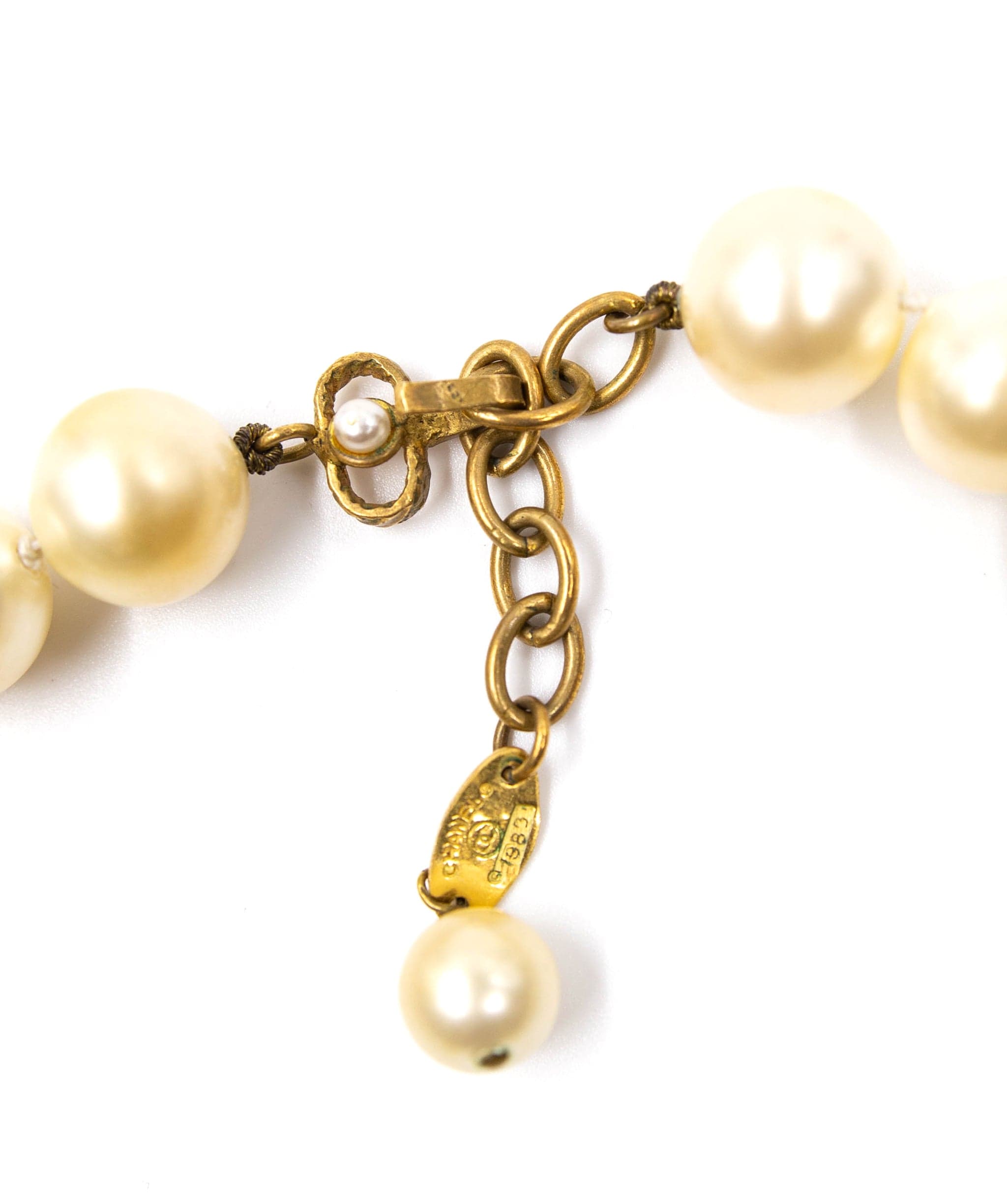 Chanel Chanel CC Charm Faux Pearl Bracelet - ASL2384