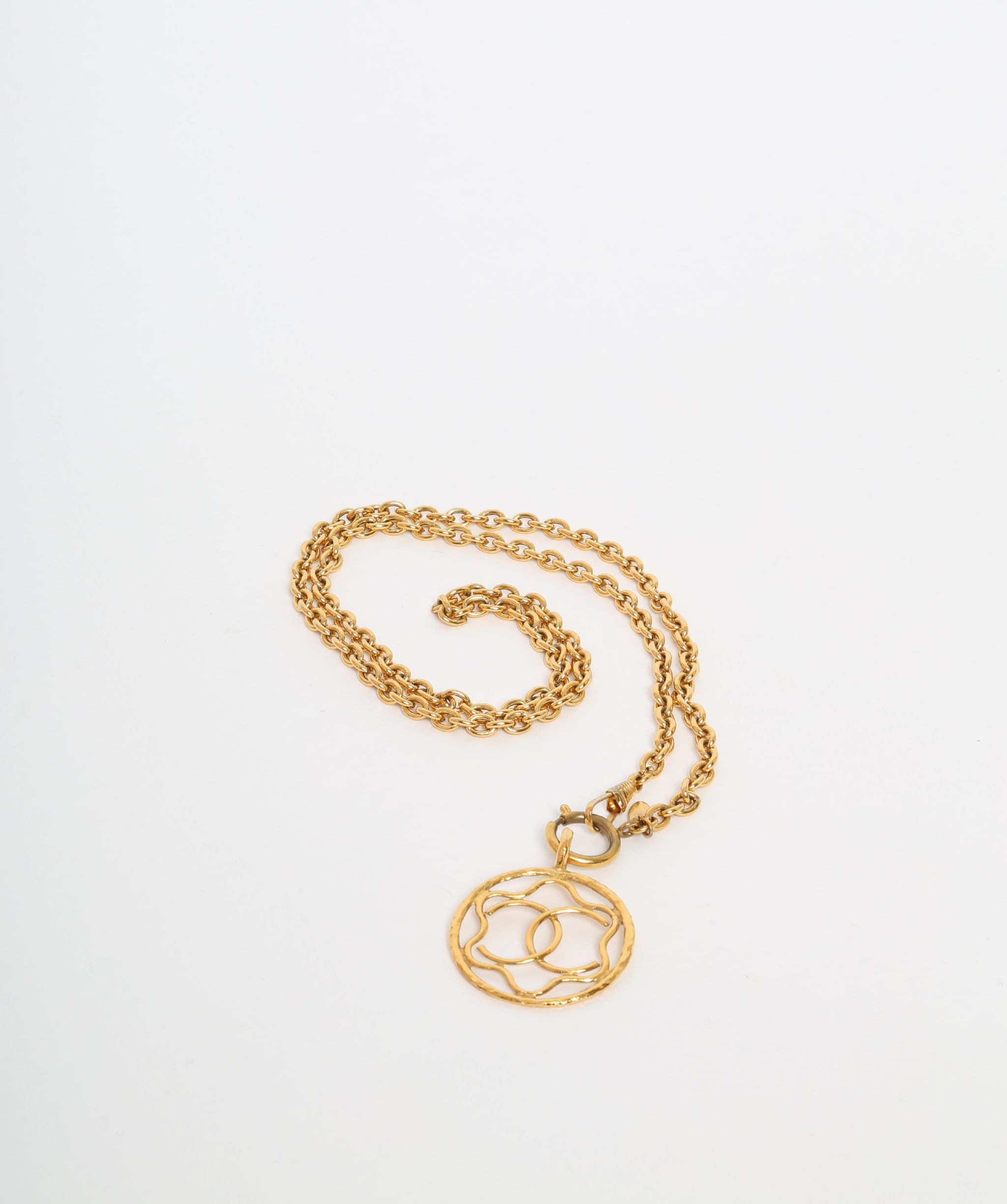 Chanel Chanel CC gold circular Necklace - AWL1472