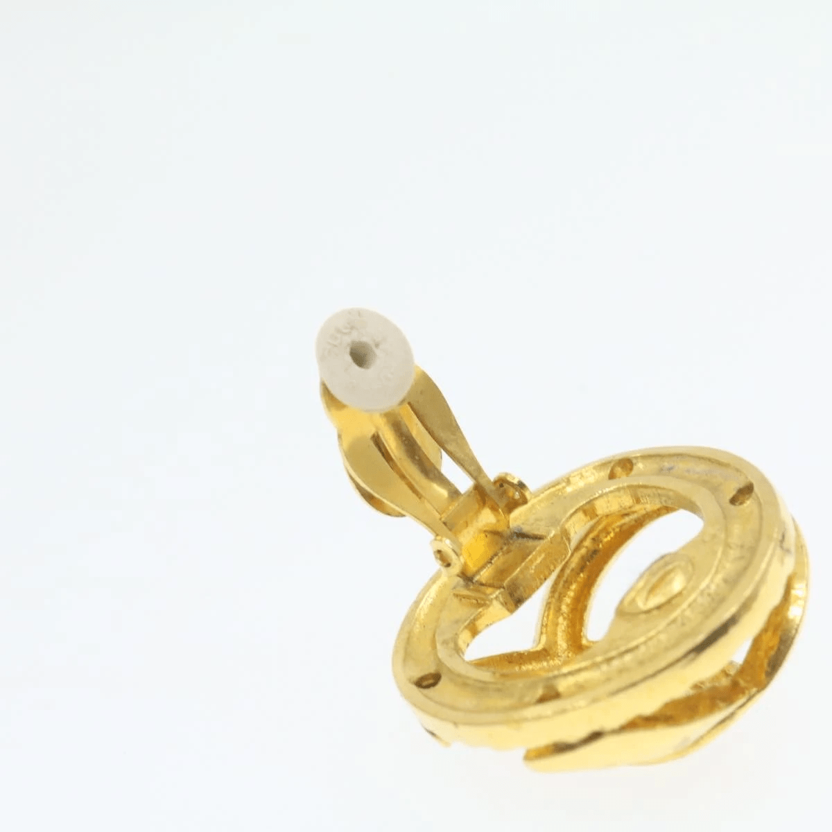 Chanel CHANEL CC Logo Clip on Earring Gold Tone Auth br212