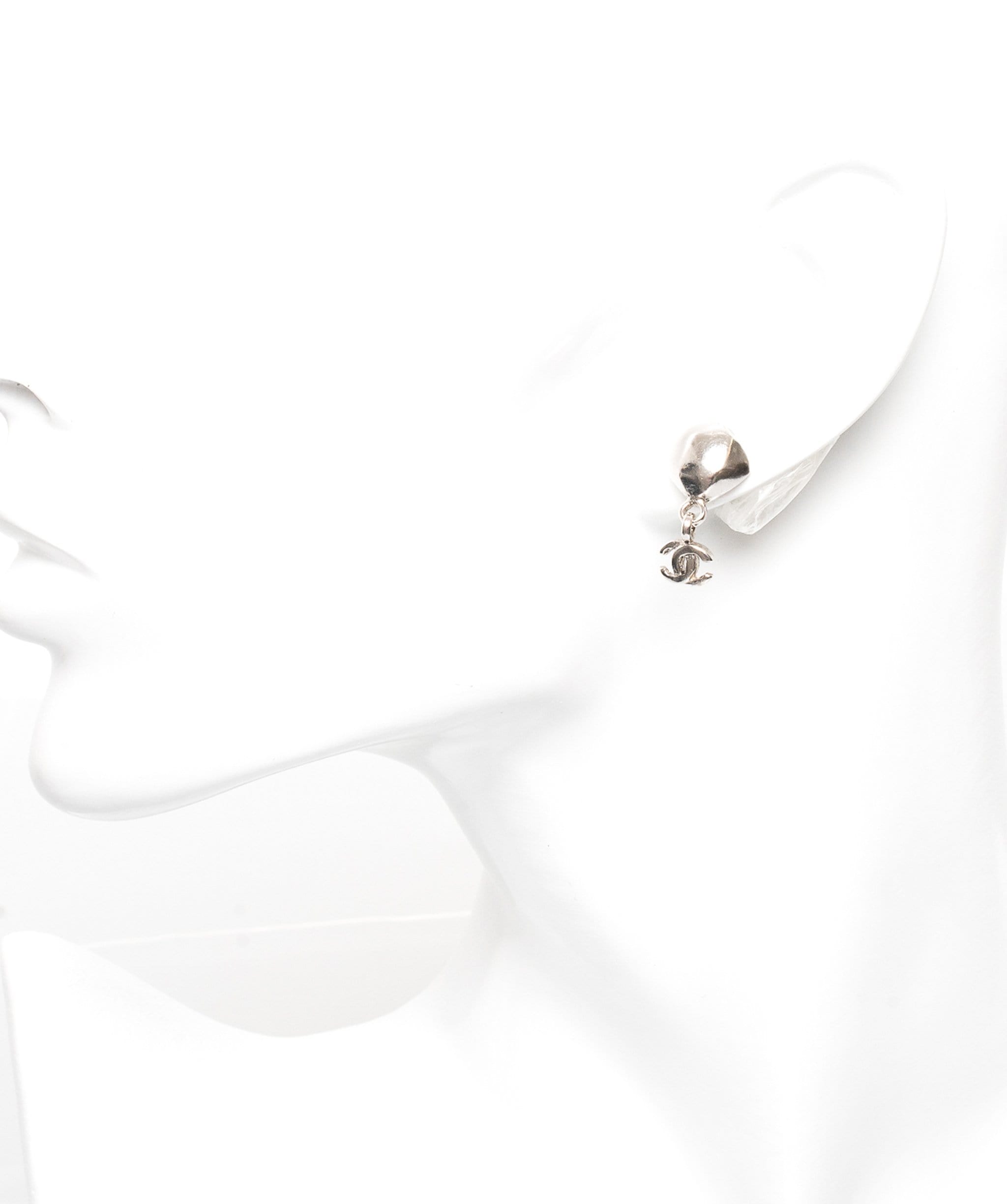 Chanel Chanel CC Silver Drop Earrings - AWL1232