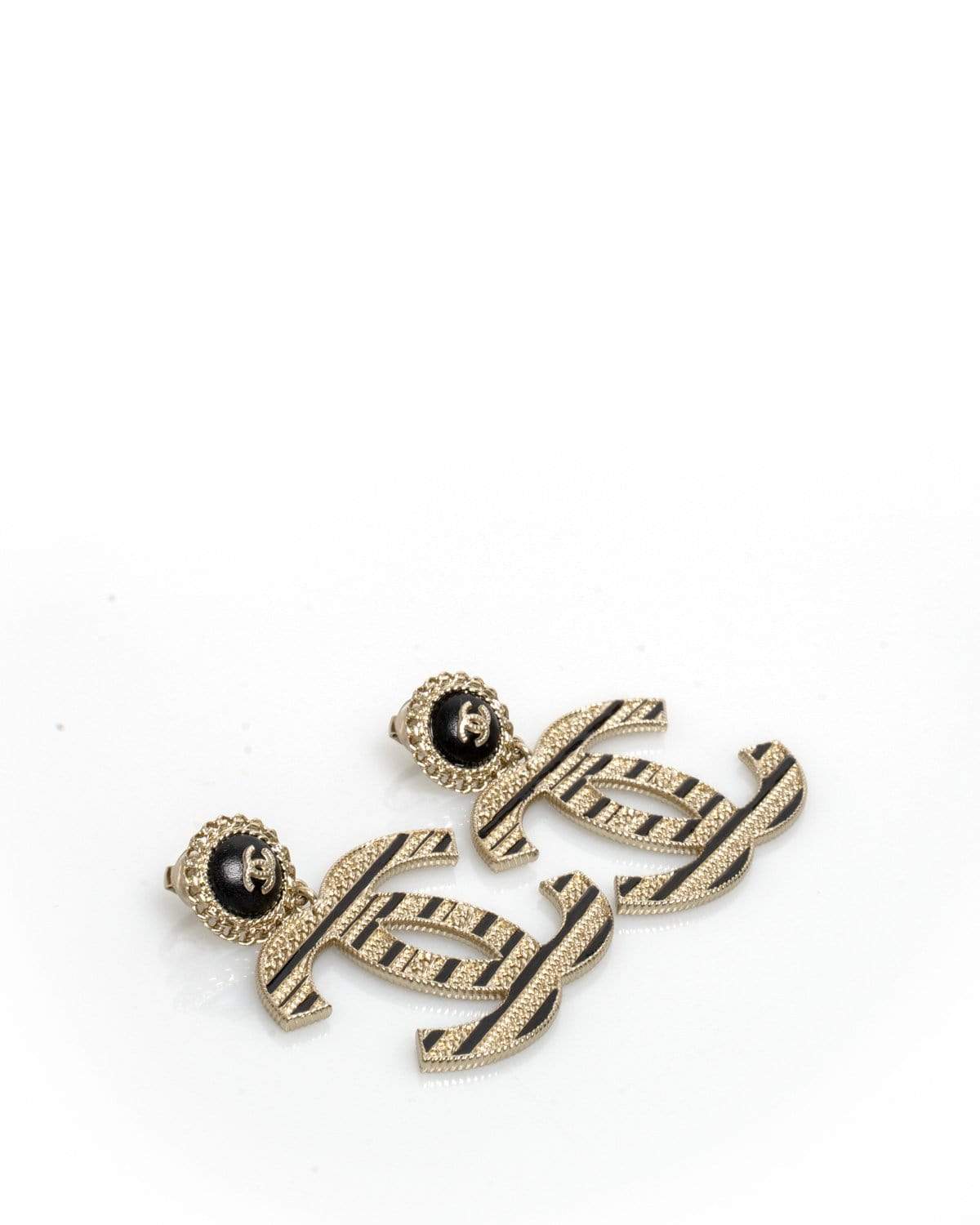 Chanel Chanel Clip On CC Logo Earrings - ADL1602