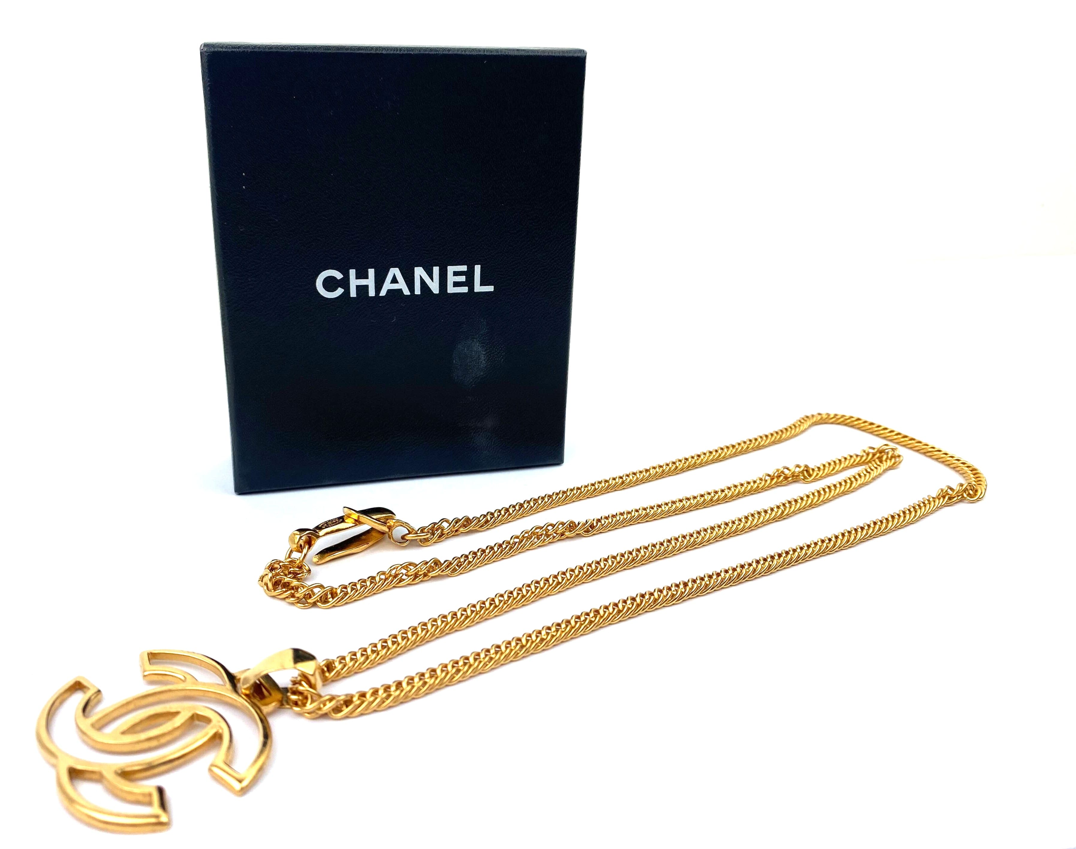 Chanel Chanel Coco Hollow Gold Necklace ASL2980