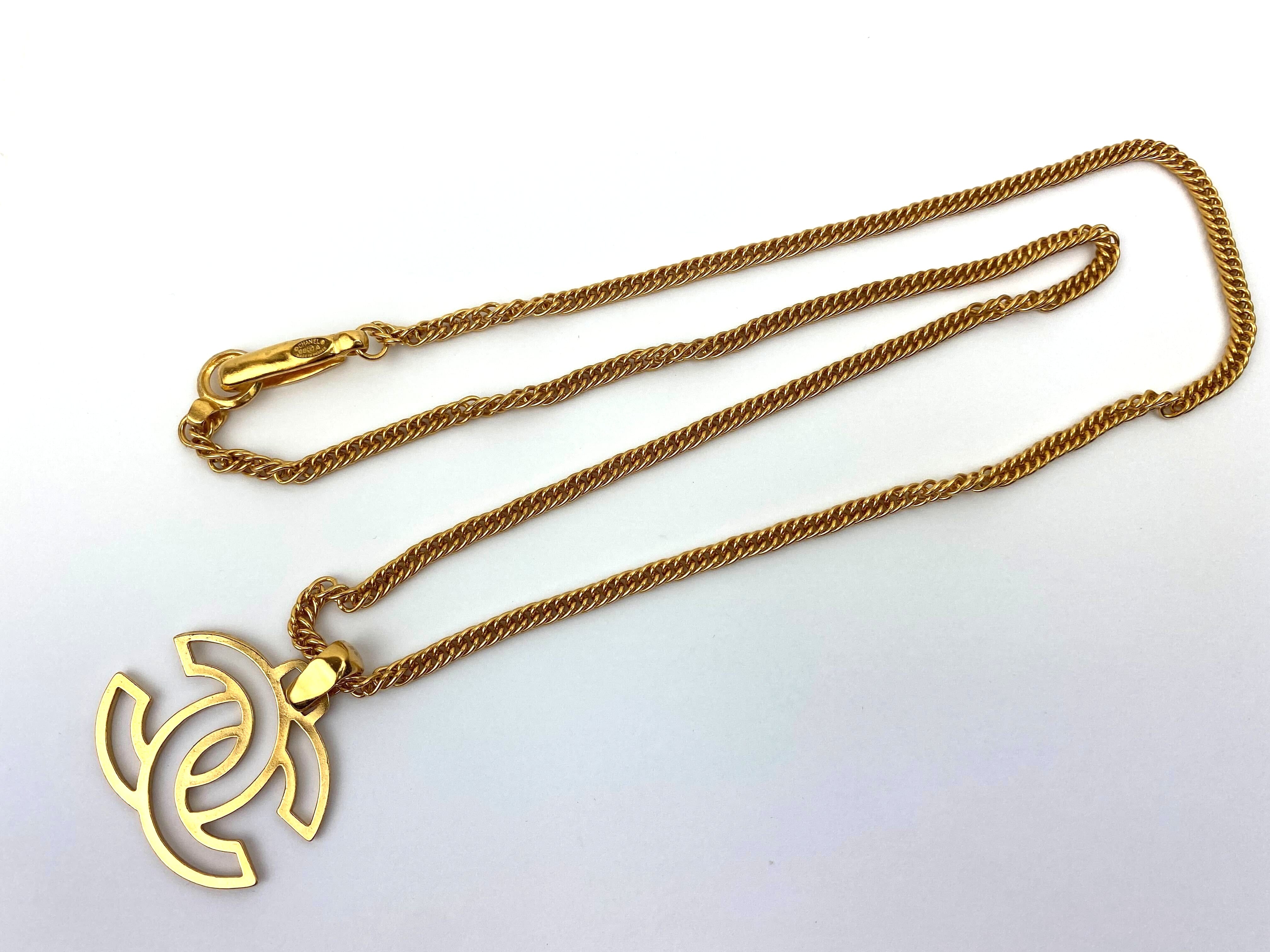 Chanel Chanel Coco Hollow Gold Necklace ASL2980