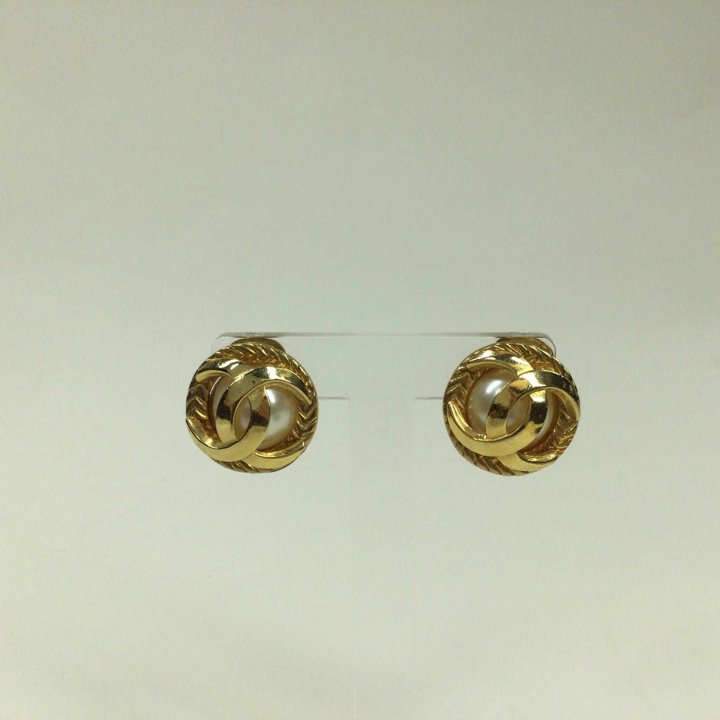 Chanel Chanel Coco Mark Pearl Earrings 4248458