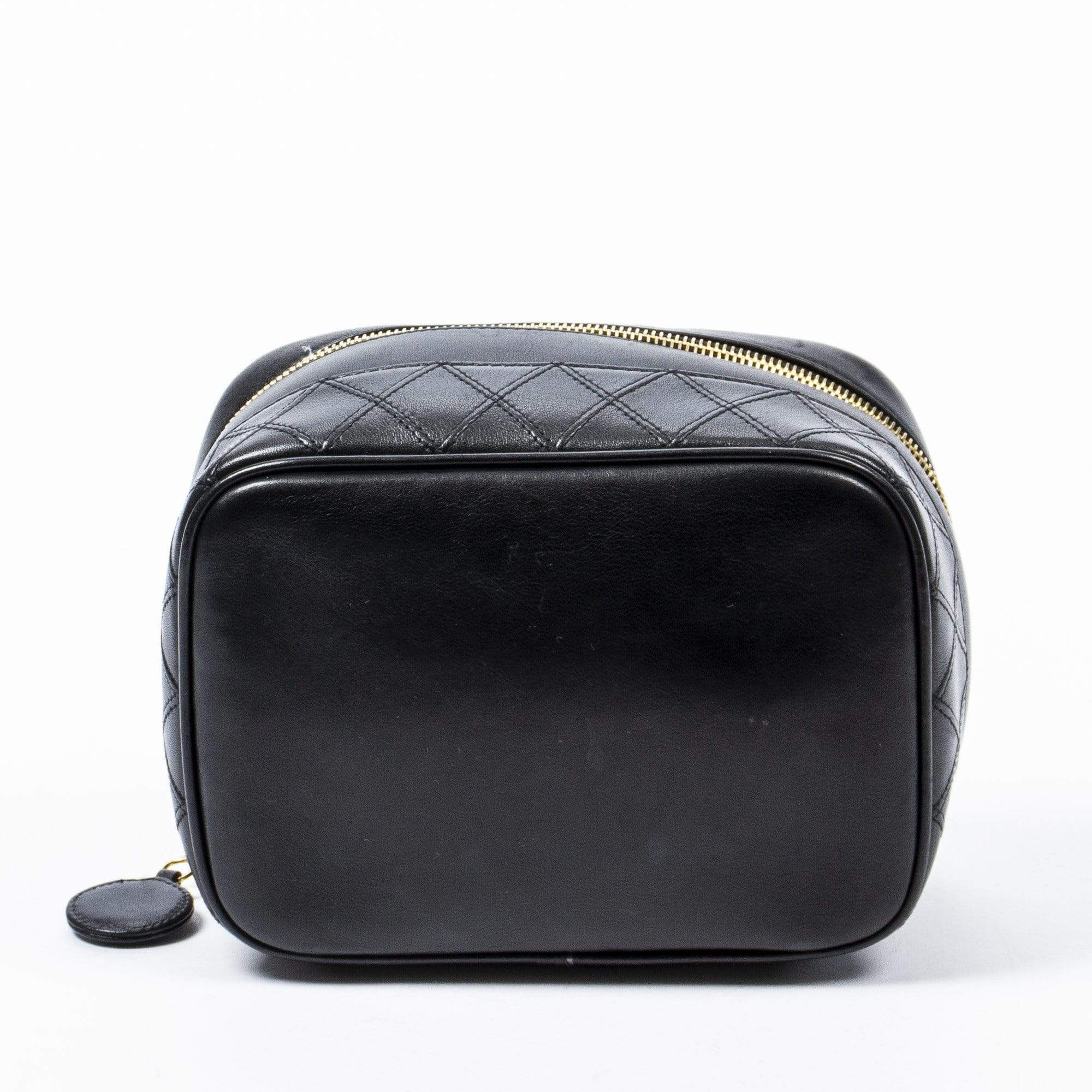 Chanel Chanel Cosmetic Pouch AAP7731 - AWL1132