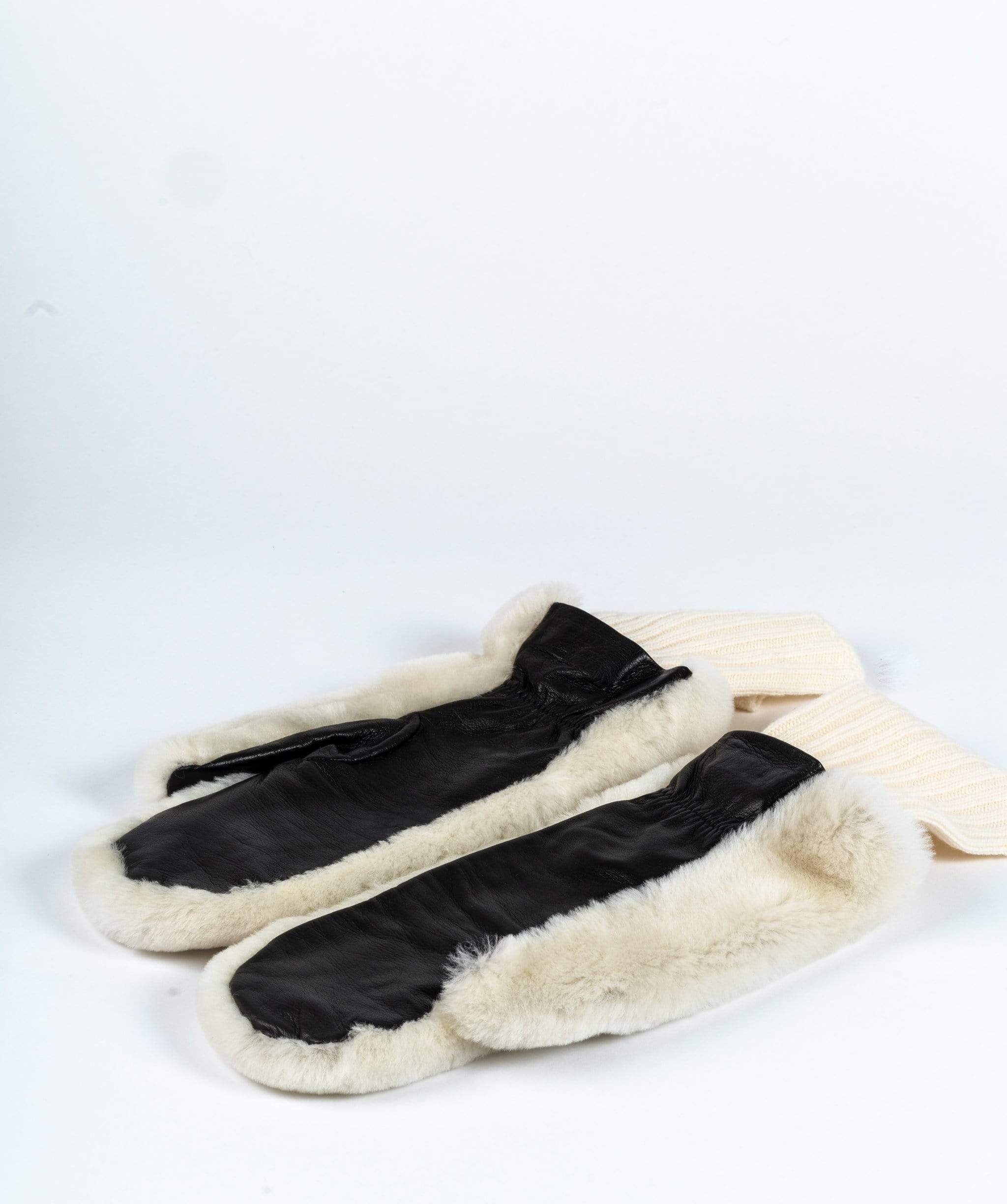 Chanel Chanel Cream Shearling Mittens