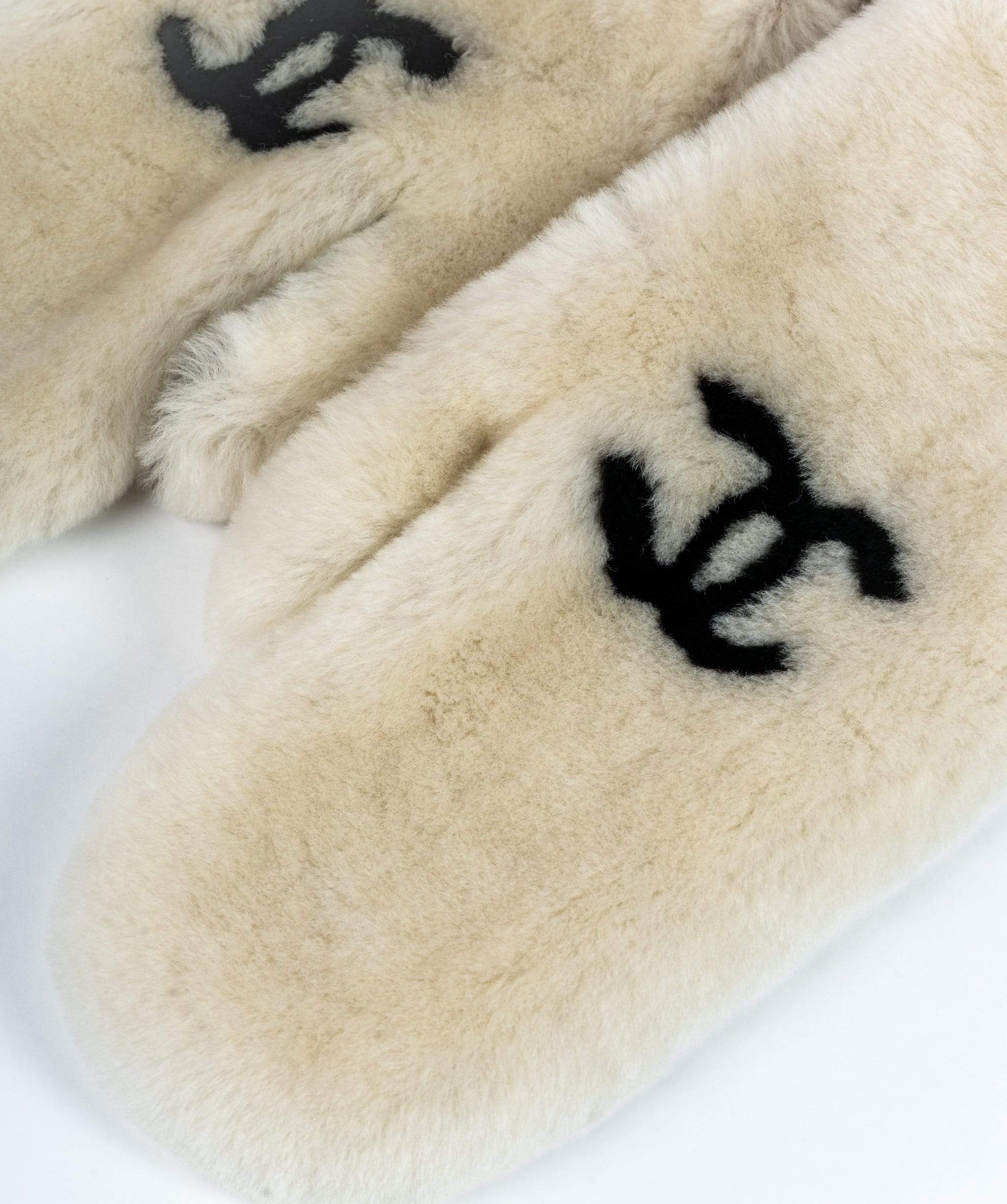 Chanel Chanel Cream Shearling Mittens