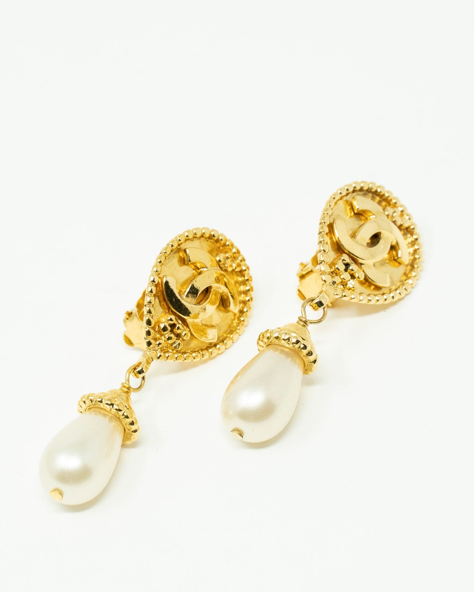 Chanel Chanel Dangling Pearl Clip-on Earrings ASL2461