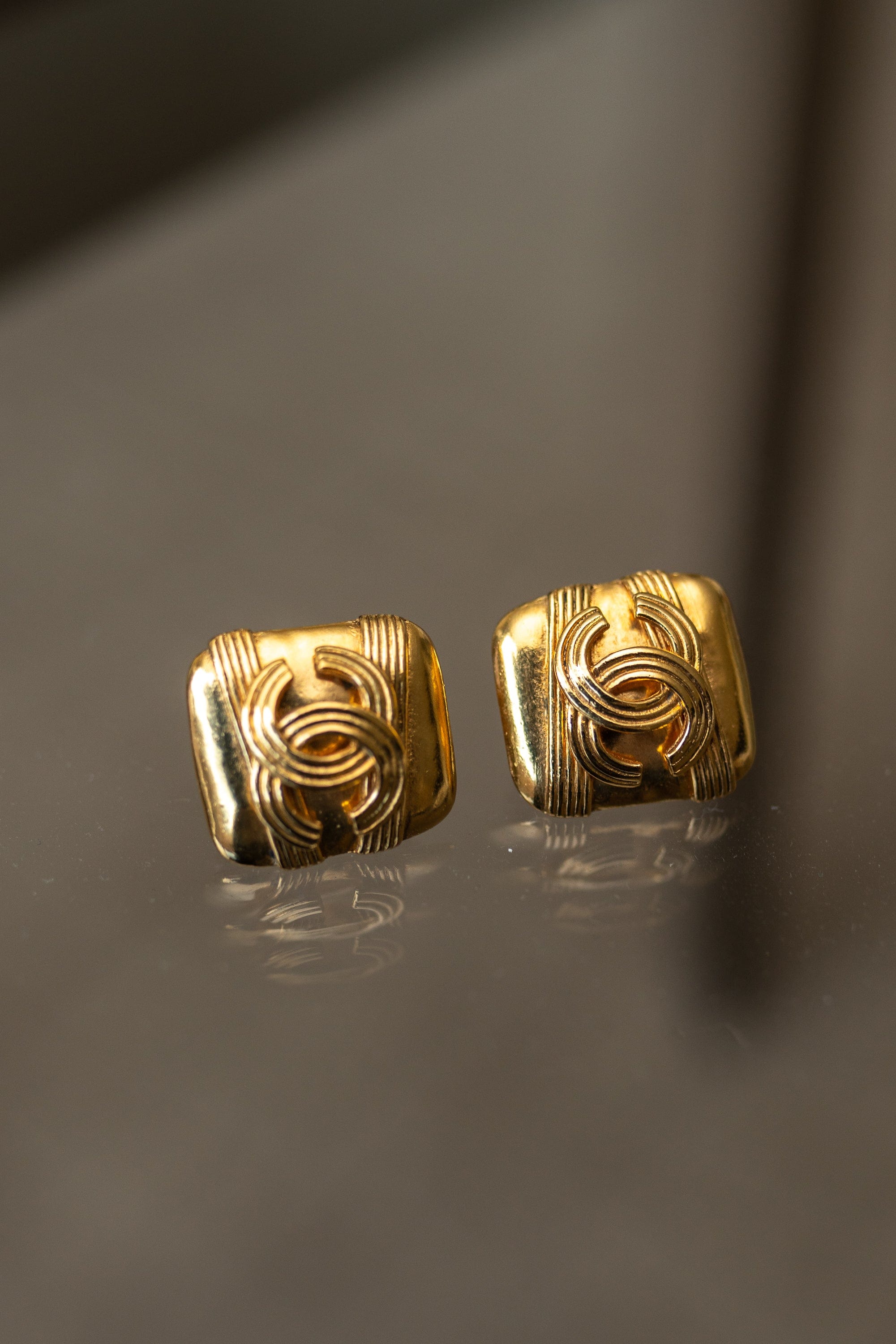 Chanel Chanel Earring Gold ASL3050