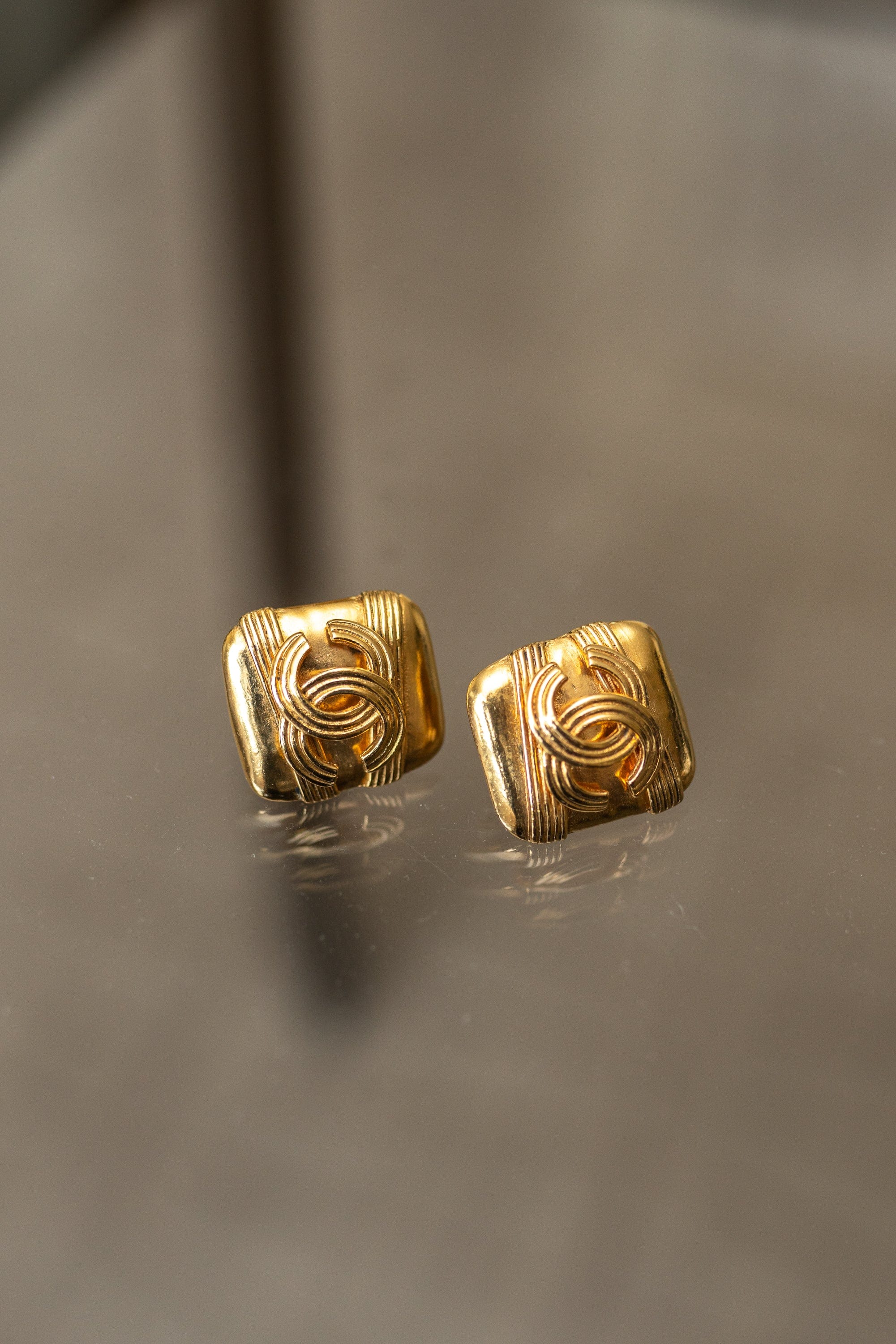 Chanel Chanel Earring Gold ASL3050