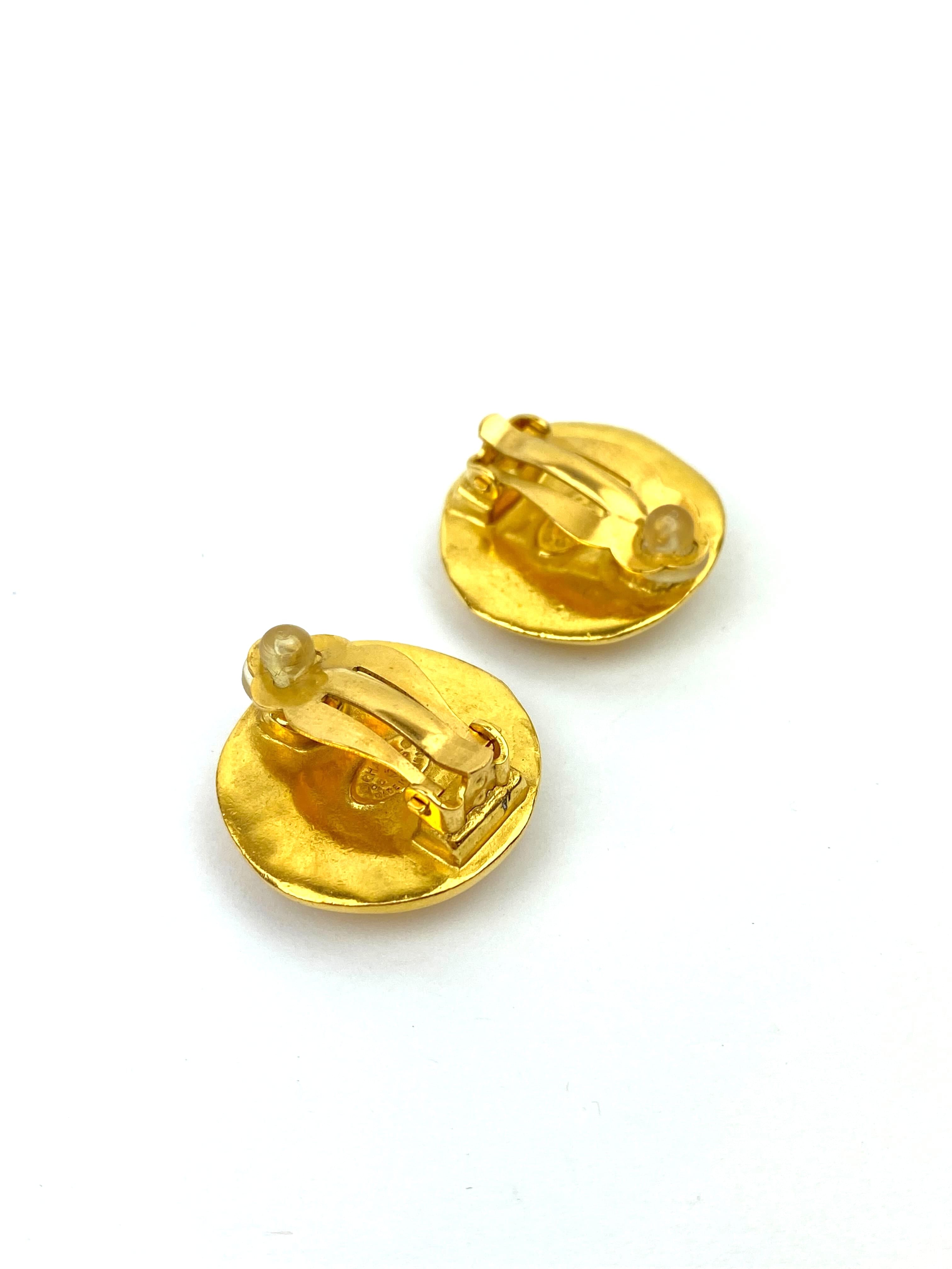 Chanel Chanel earrings CC Gold Round PXL1001