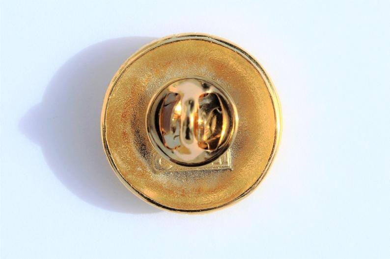 Chanel Chanel engraved CC gold button pin