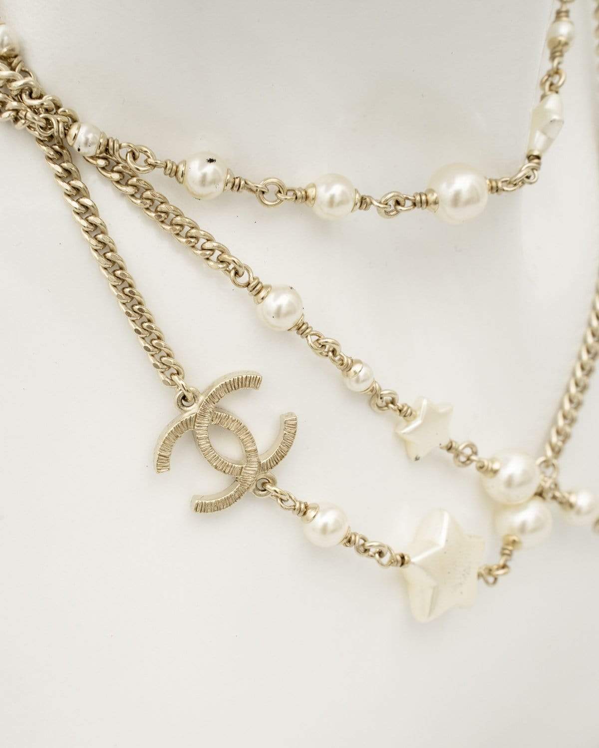 Chanel Chanel Faux Pearl and star long necklace A17B - AWL1868