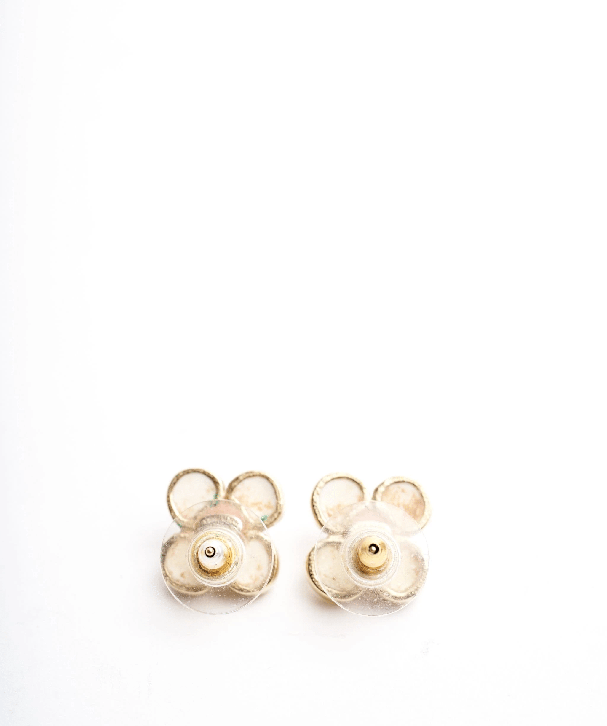 Chanel Chanel flower stud earrings