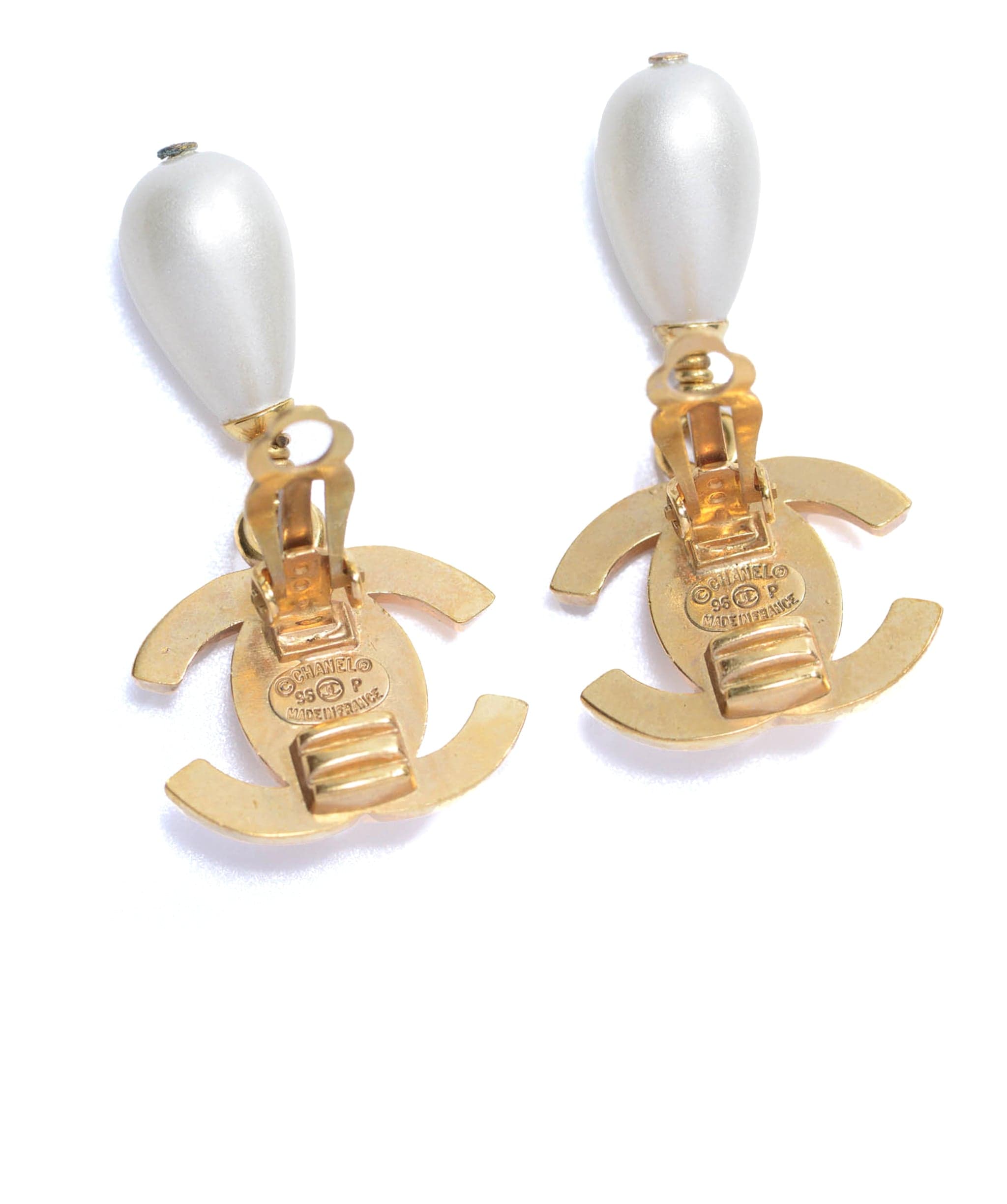 Chanel Chanel Gold CC Turnlock Earrings With Pearl drop - AWL3836