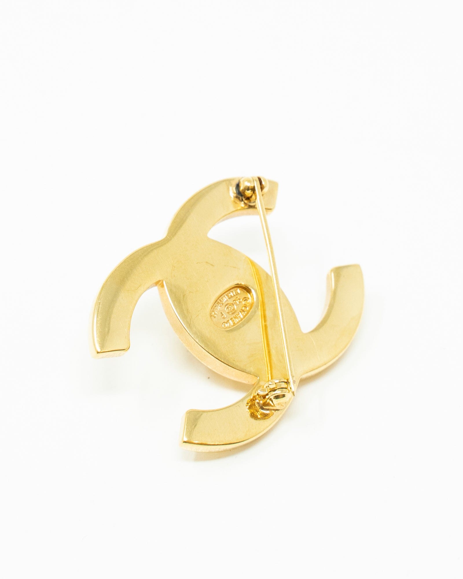 Chanel Chanel Gold Large Turnlock Brooch - ASL2199