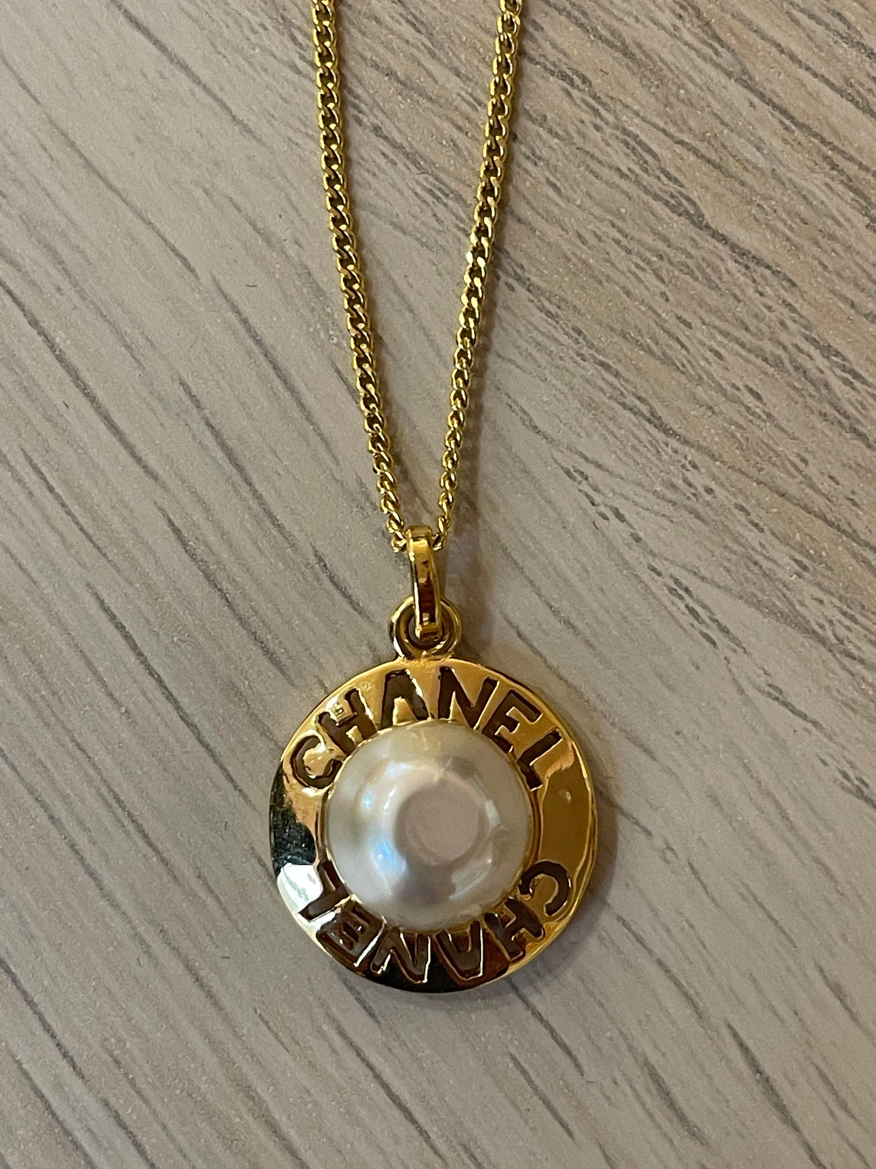 Chanel Chanel Gold Plated Pearl Necklace Pendant ASL3553