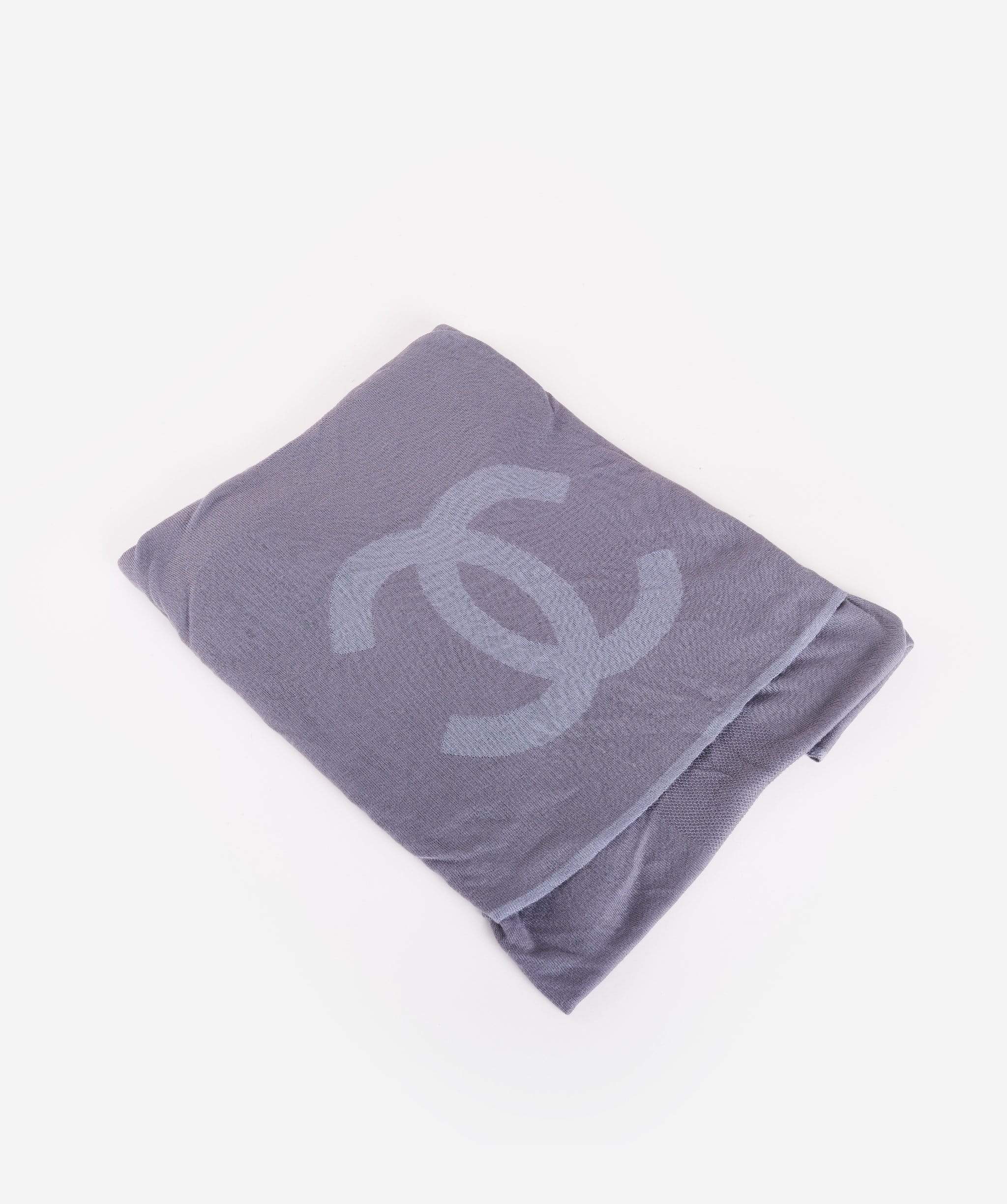 Chanel Chanel Grey Scarf