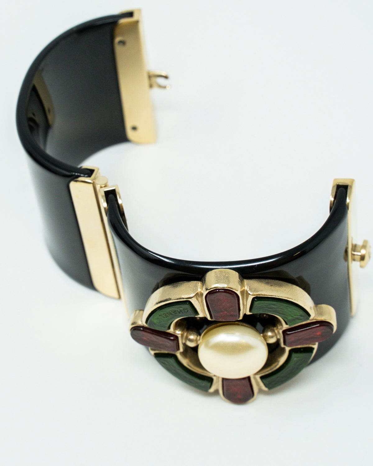 Chanel Chanel Gripoix Cuff c.2007 - AWL3206