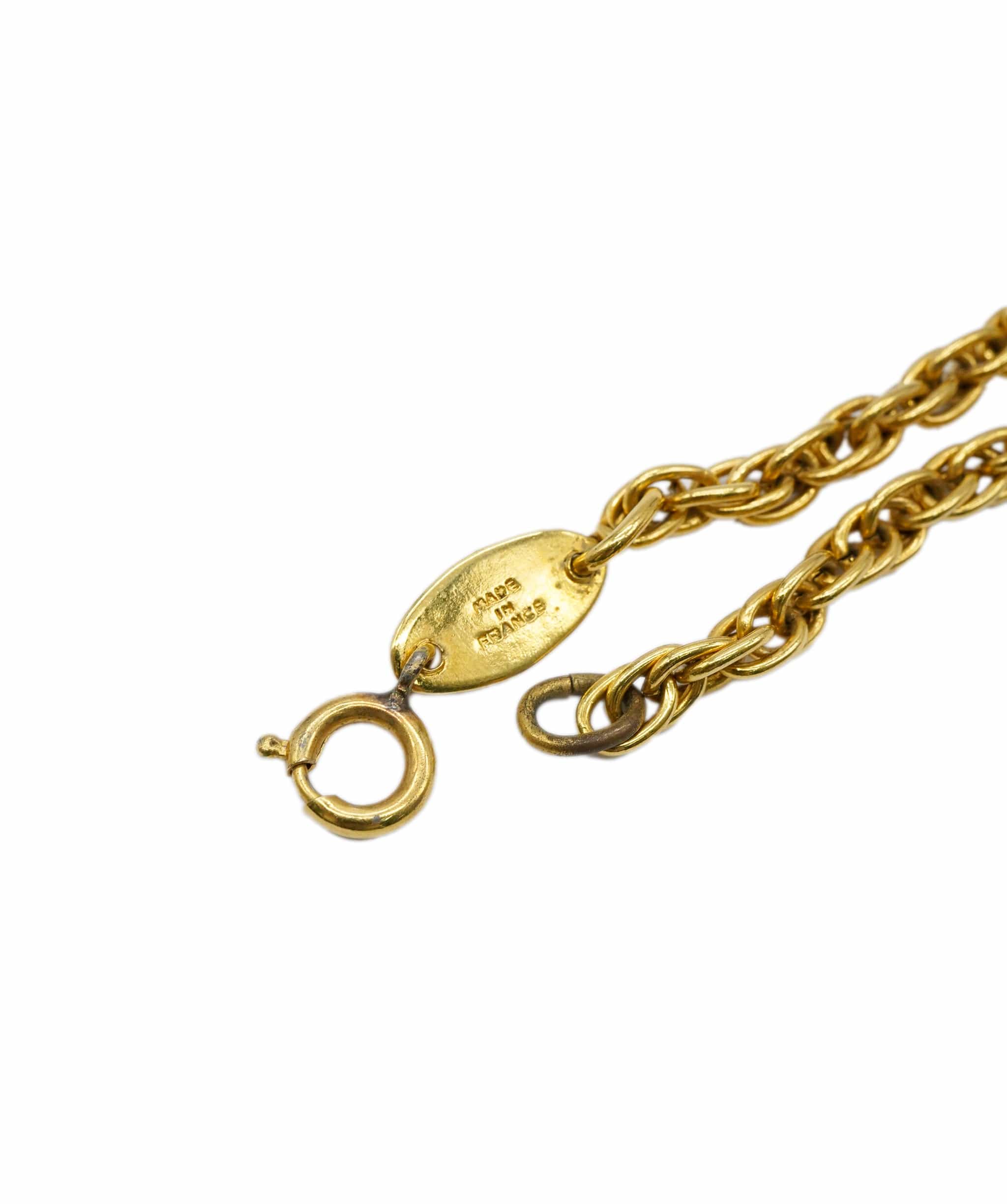 Chanel Chanel Heart CC Pendant Gold Necklace - AWL2243