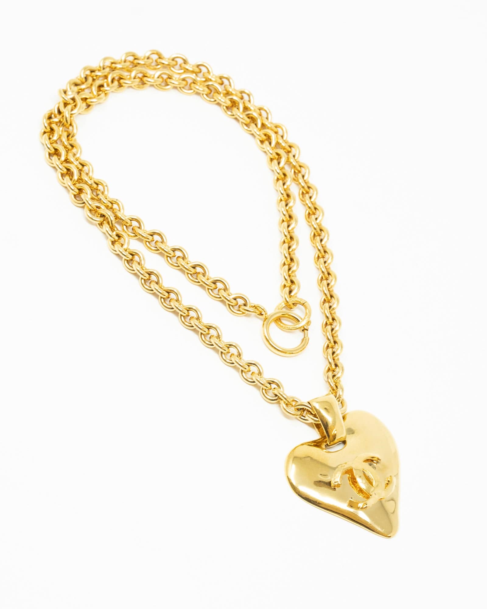 Chanel Chanel HEART NECKLACE - AWL3400