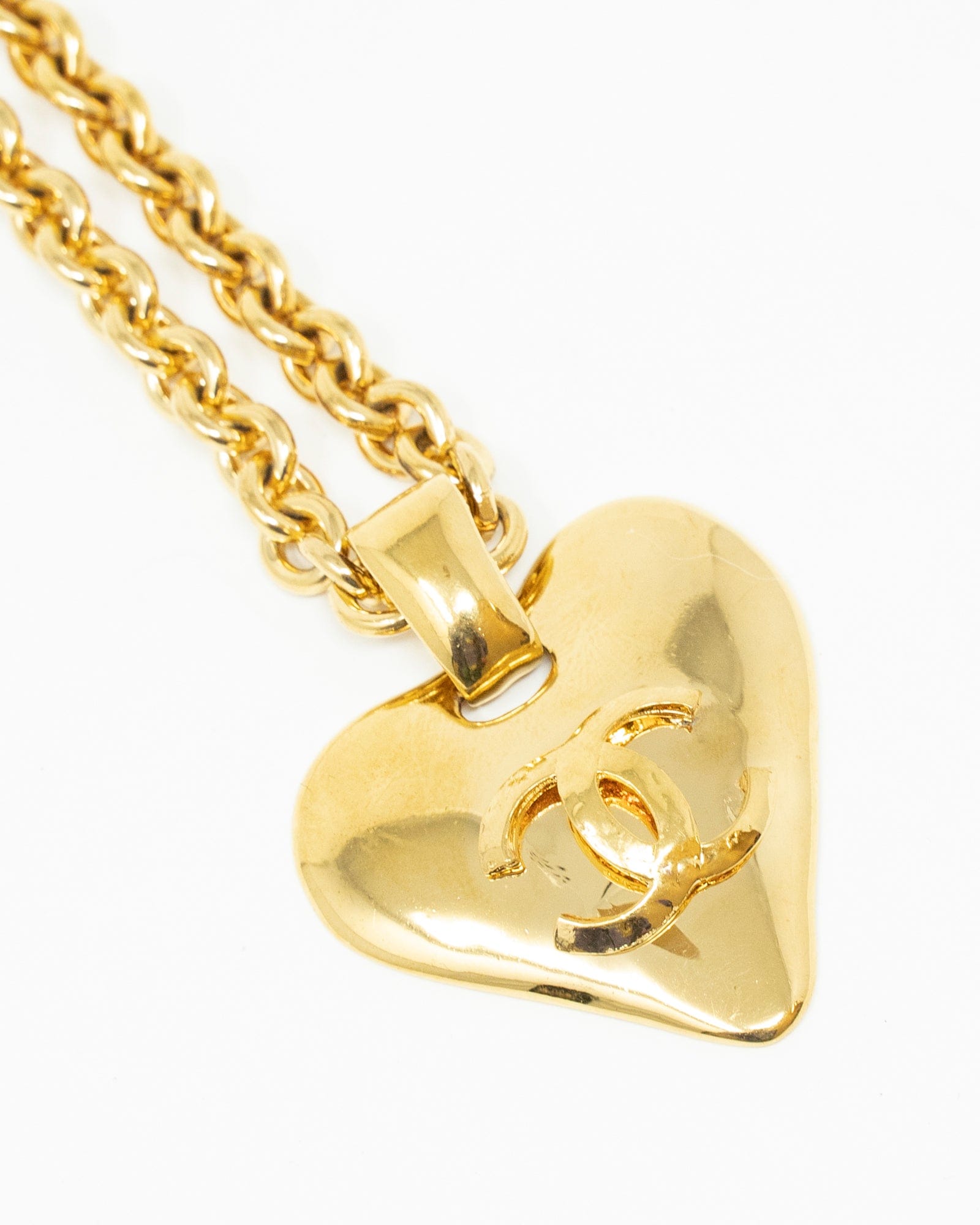 Chanel Chanel HEART NECKLACE - AWL3400