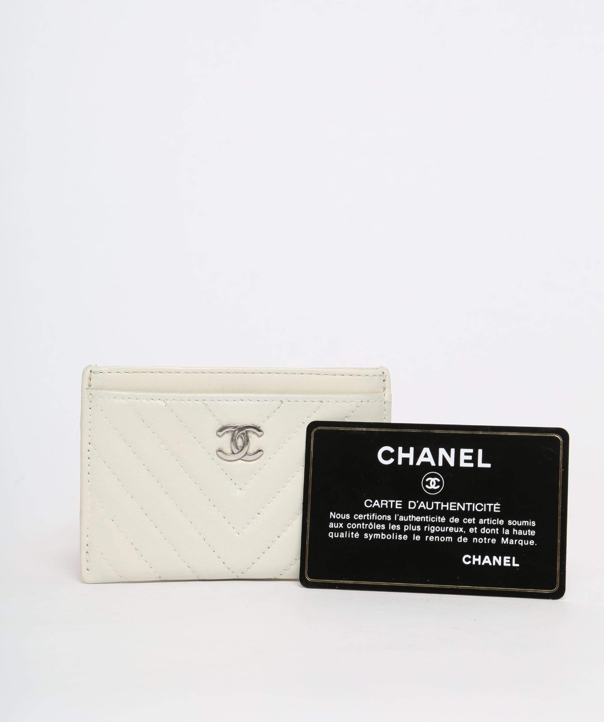 Chanel CHANEL Lamb Skin Mademoiselle Card Case White CC Auth yk538