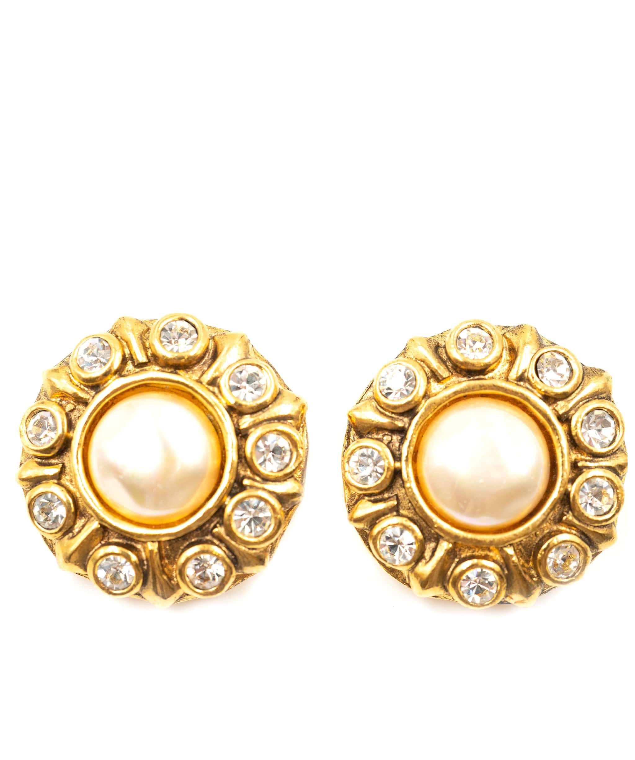 Chanel Chanel large pearl earrings with diamante detail around the rim. AGC1186