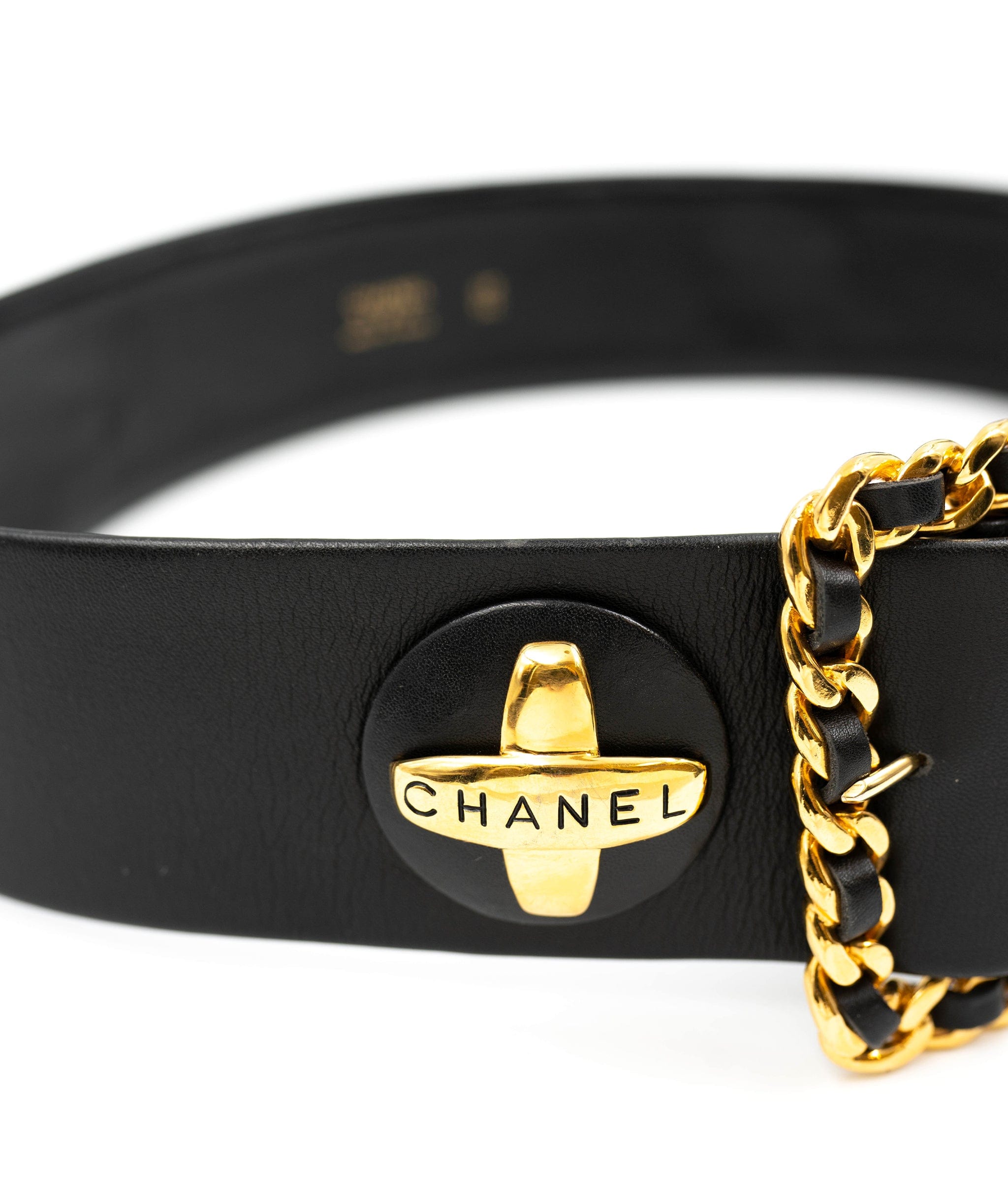 Chanel Chanel Leather belt with button like embellishment and chain woven belt buckle - ASL3704