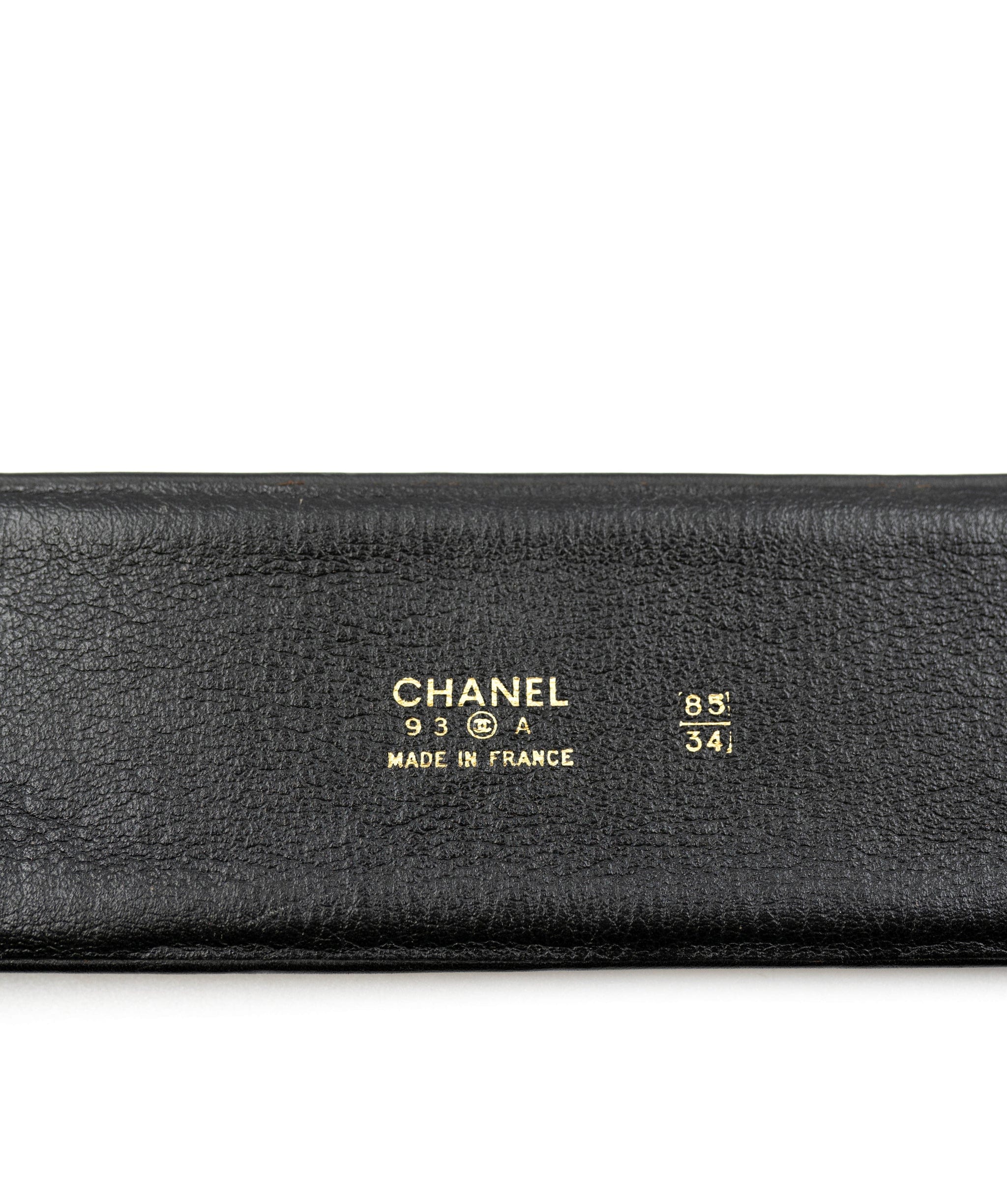 Chanel Chanel Leather belt with button like embellishment and chain woven belt buckle - ASL3704