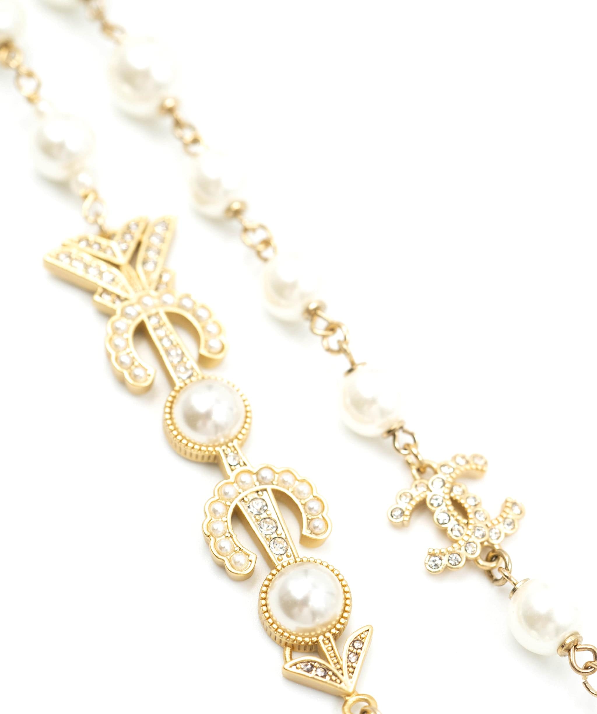 Chanel Chanel long pearl necklace ASL3983