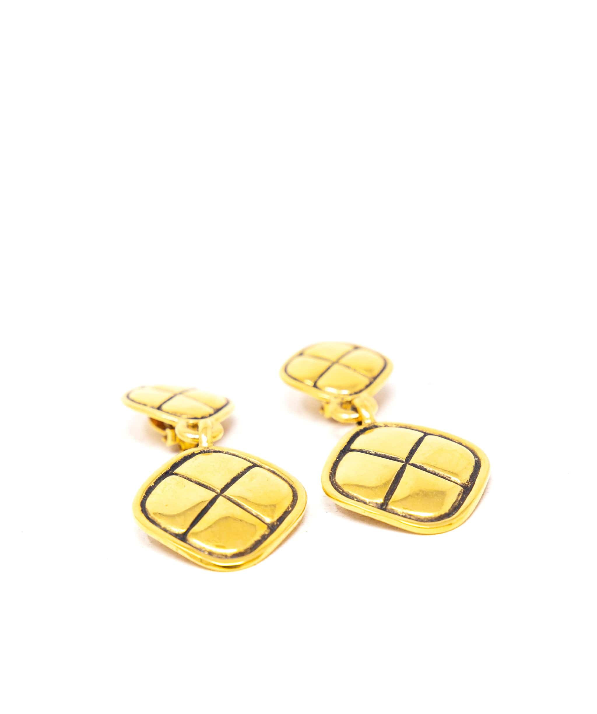 Chanel Chanel matelasse dangling earrings ASL3973