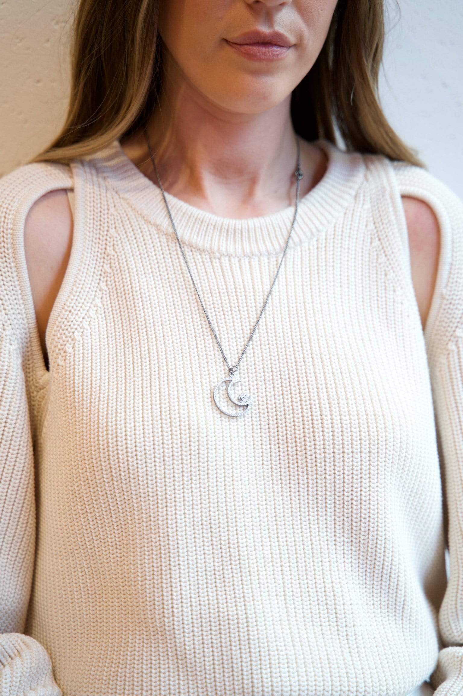 Chanel Chanel Moon Necklace -  ADL1510