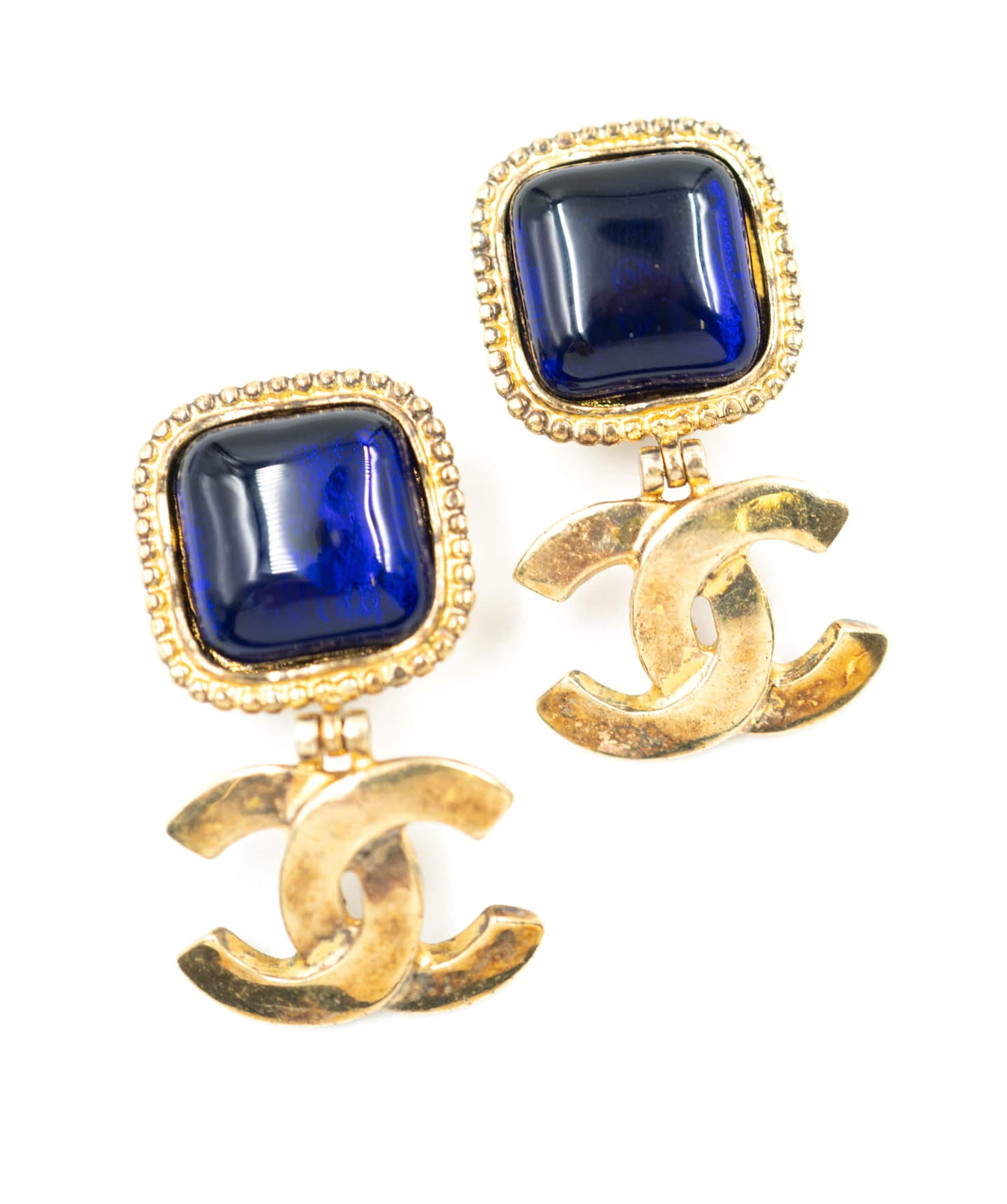 Chanel Chanel Navy Blue Gripoix Clip-on Earrings with CC logo Drop - AWL3672