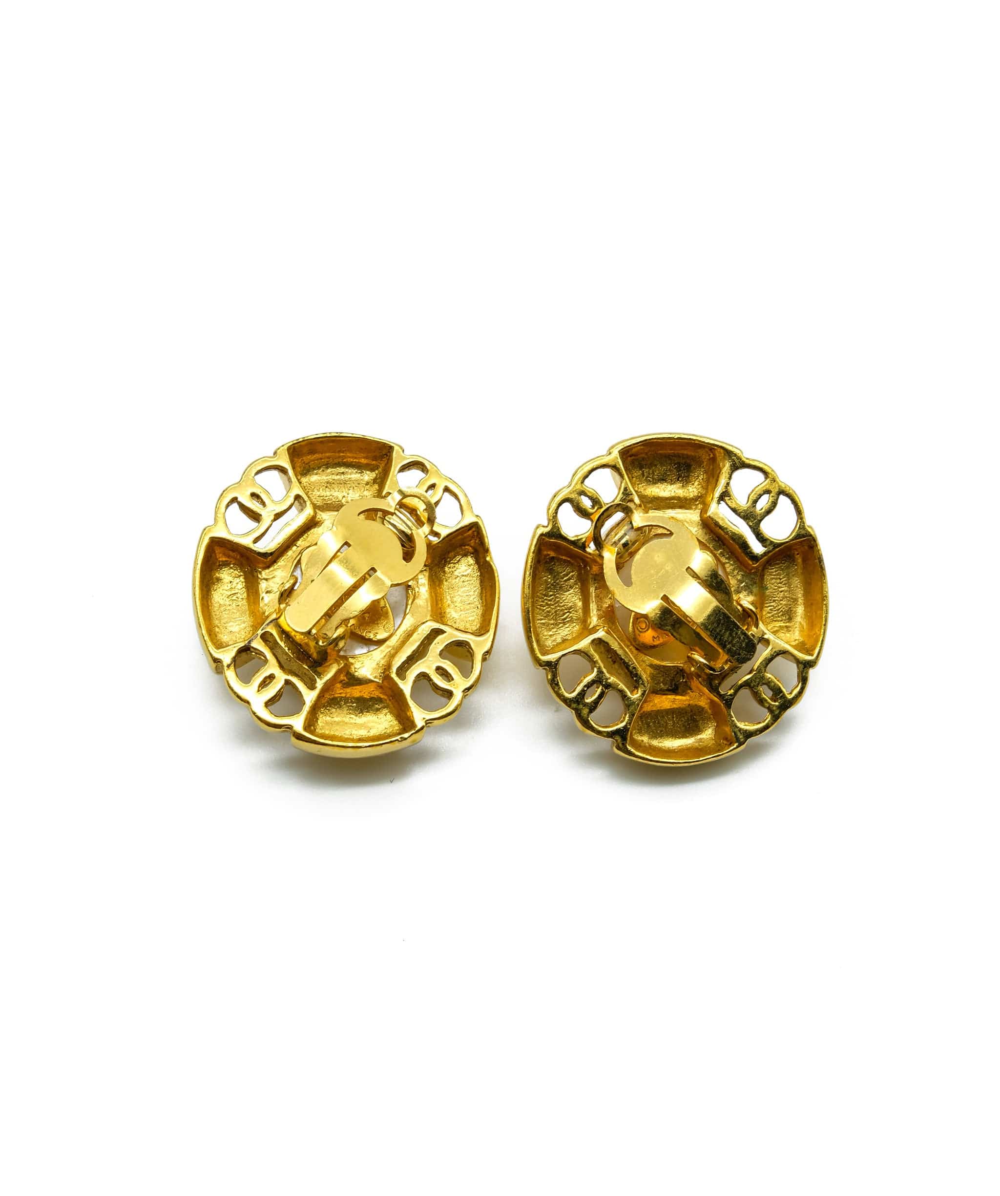 Chanel Chanel Pearl Detail CC Gold Earrings - AGL1662