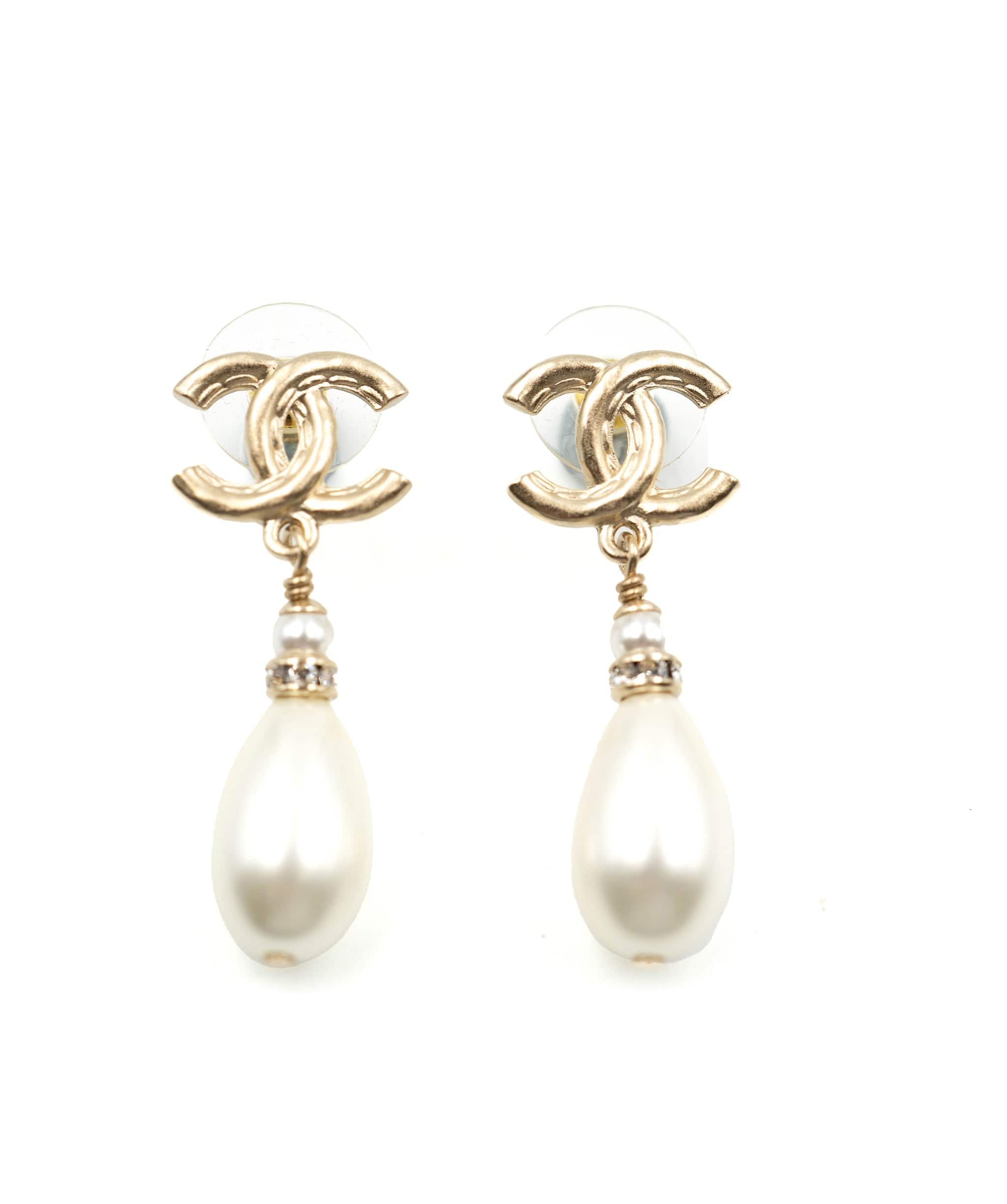 Chanel Chanel Pearl Diamonte Drop Earrings AGL2346